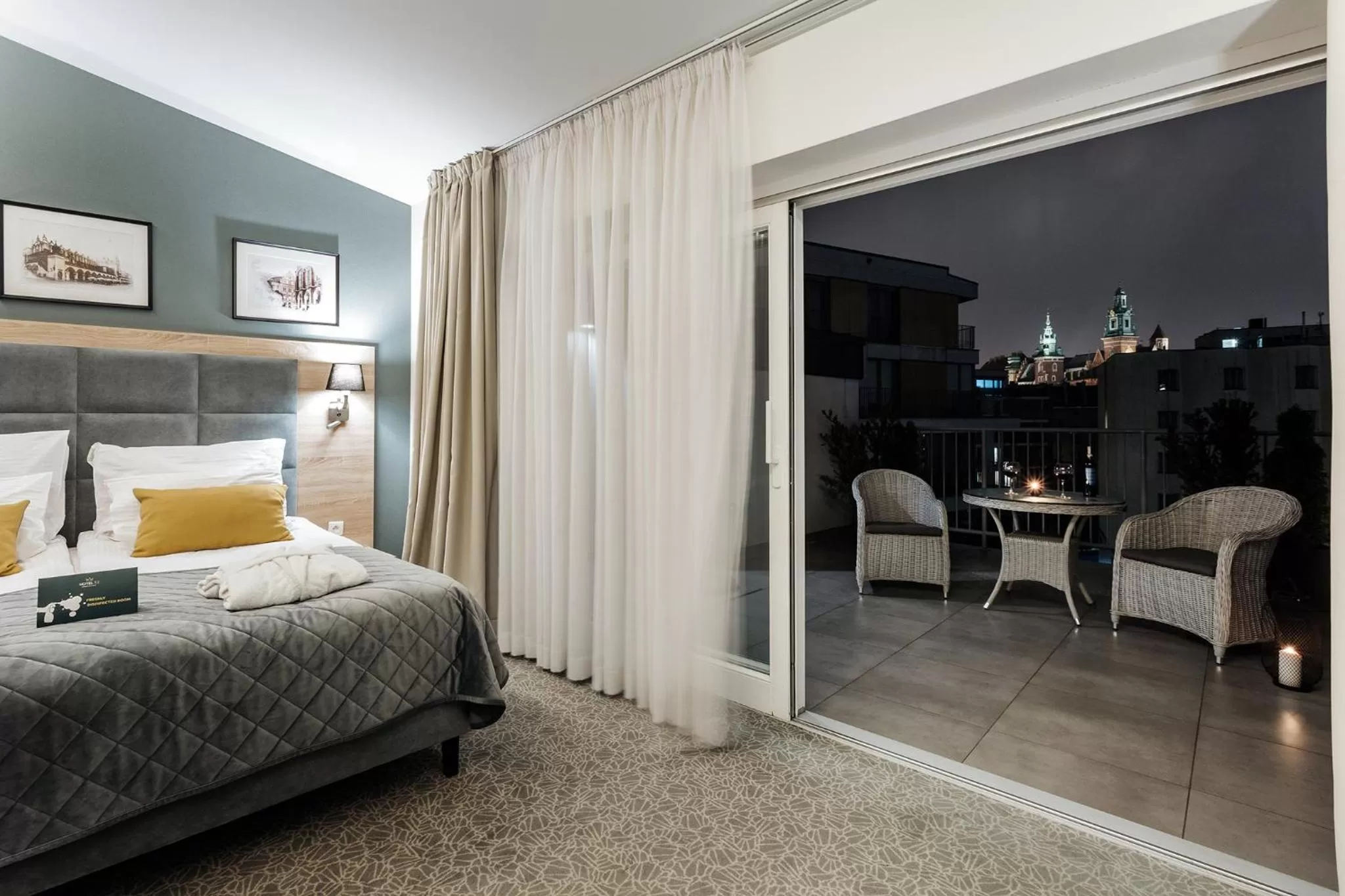 Balcony/Terrace, Bed in Hotel 32 Kraków Old Town