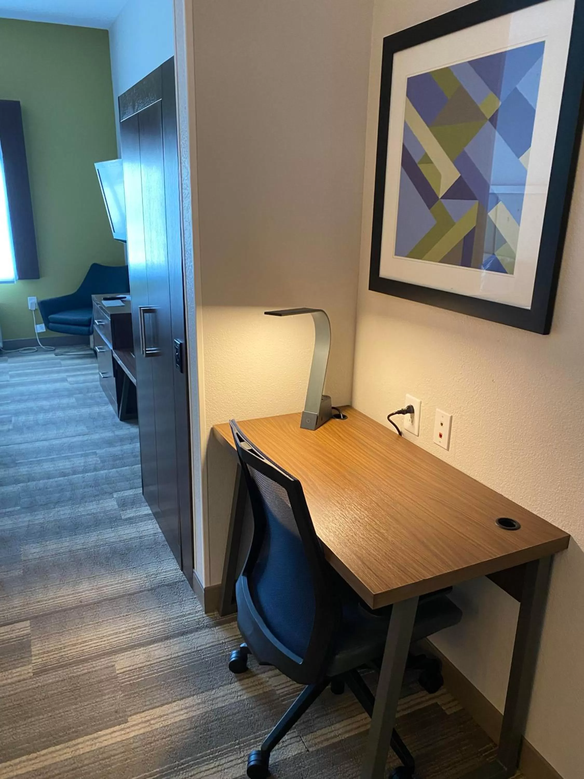 Holiday Inn Express & Suites Columbia-I-26 @ Harbison Blvd by IHG