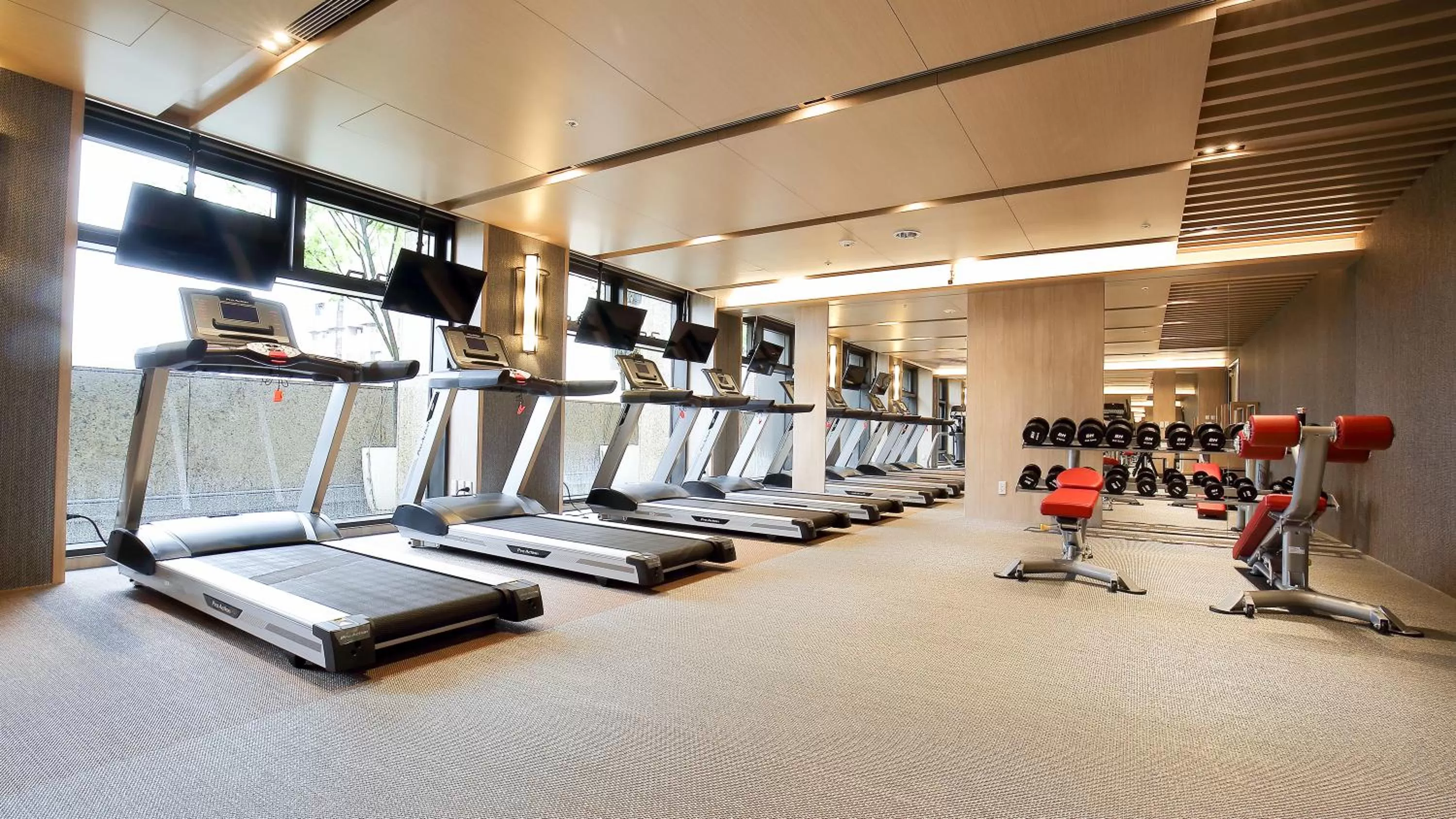 Fitness centre/facilities in Kloud Hotel