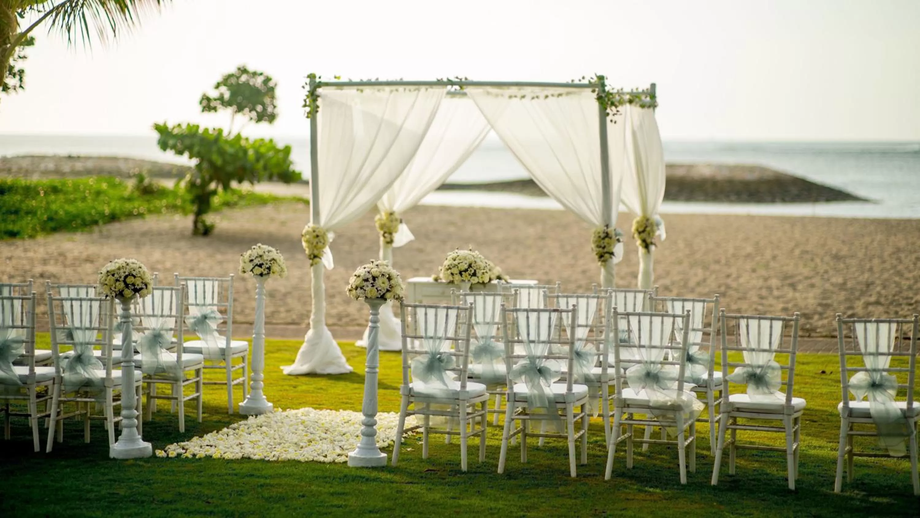 Restaurant/places to eat in Holiday Inn Resort Baruna Bali by IHG