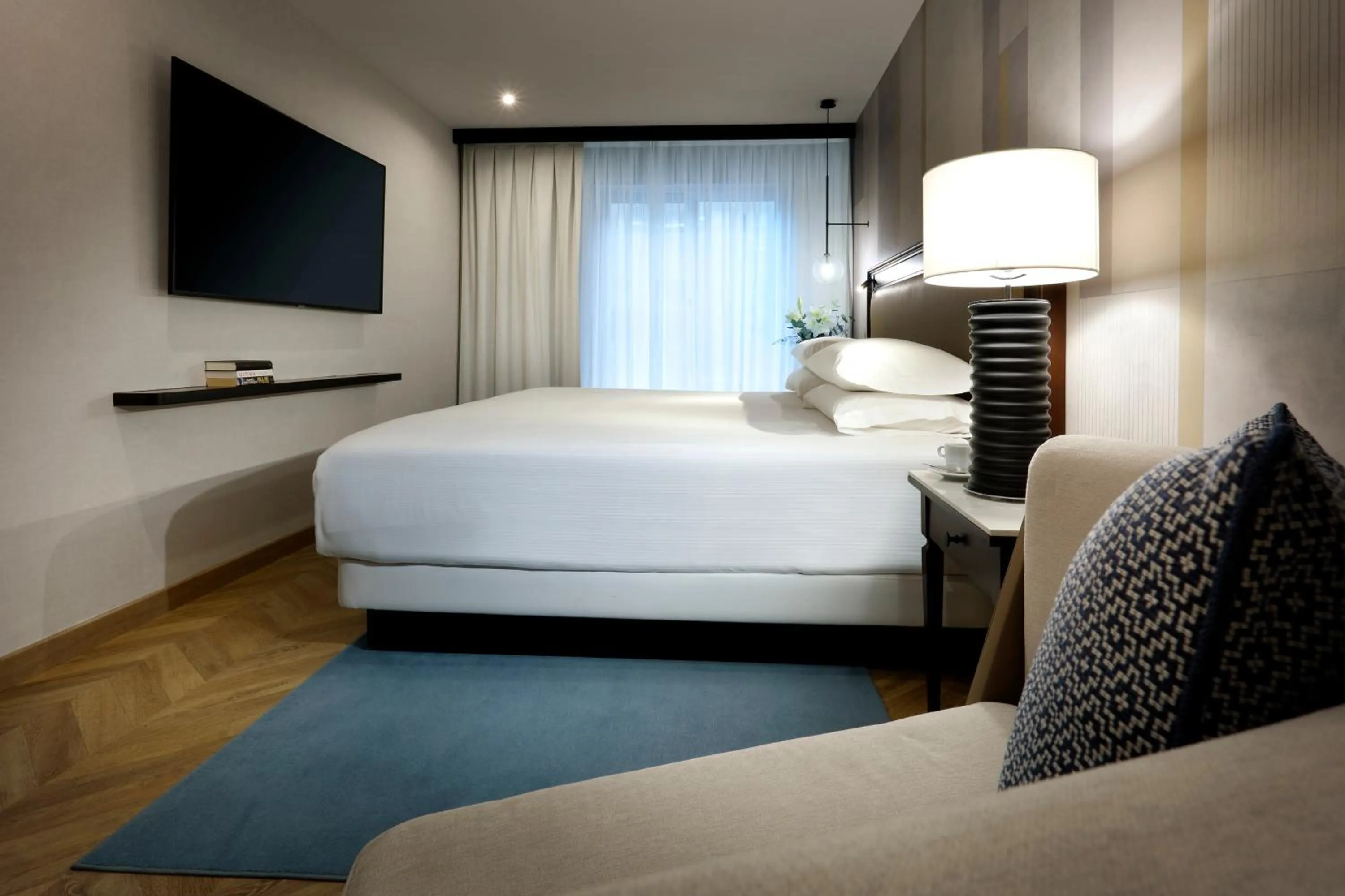 Bed in Hyatt Regency Hesperia Madrid