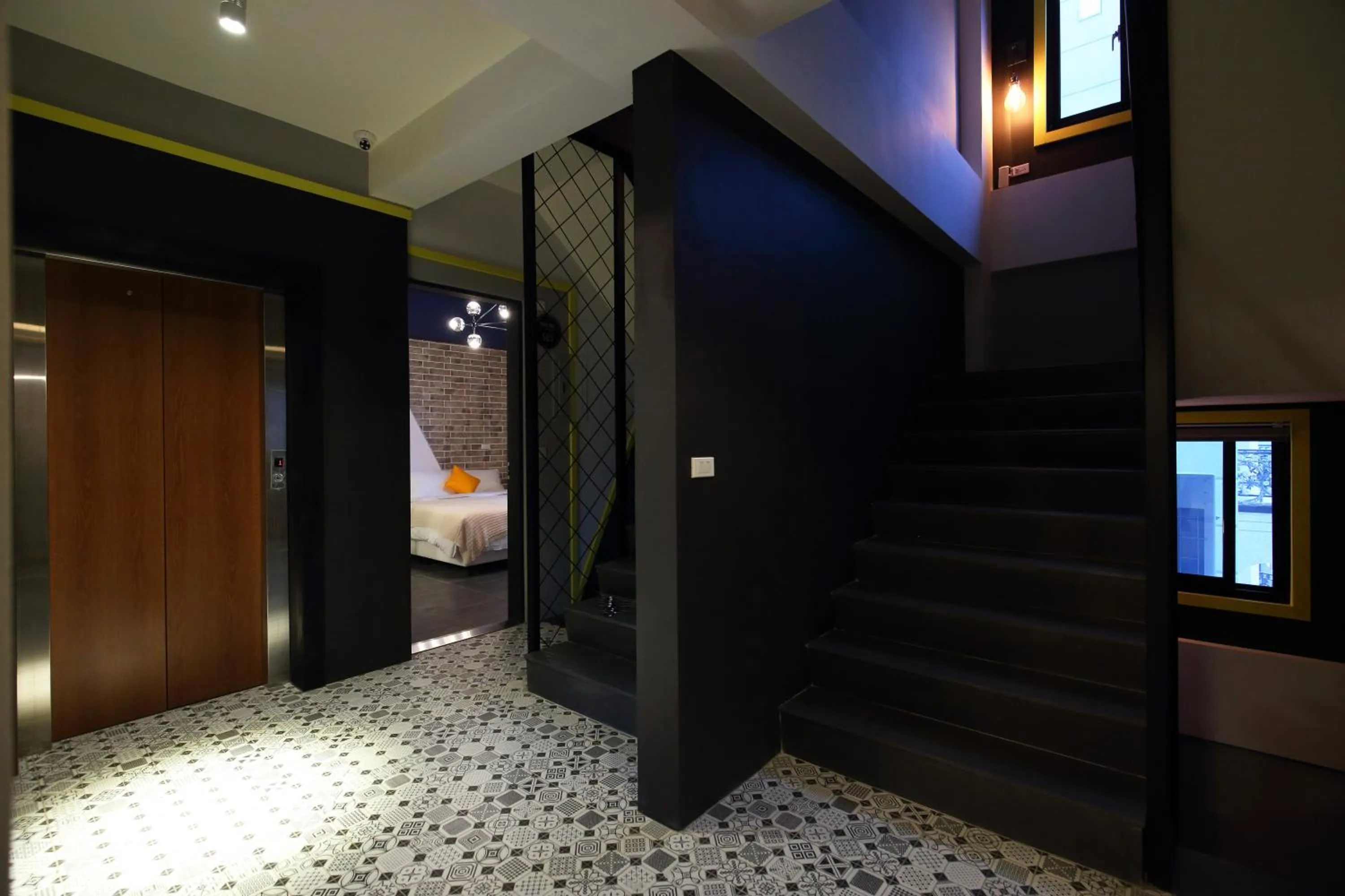 指南針民宿2178 & 工殿民宿2182