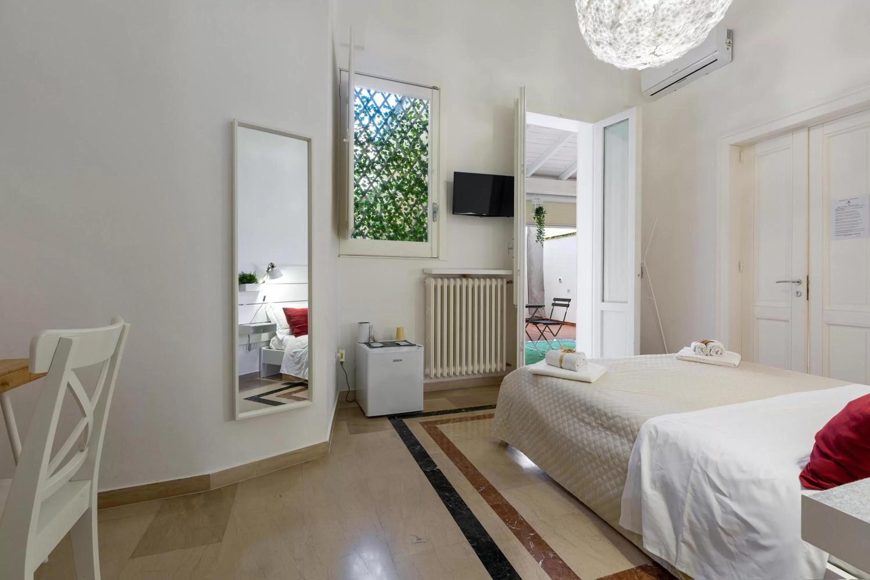 Photo of the whole room in B&B InCentro Comfort Suite