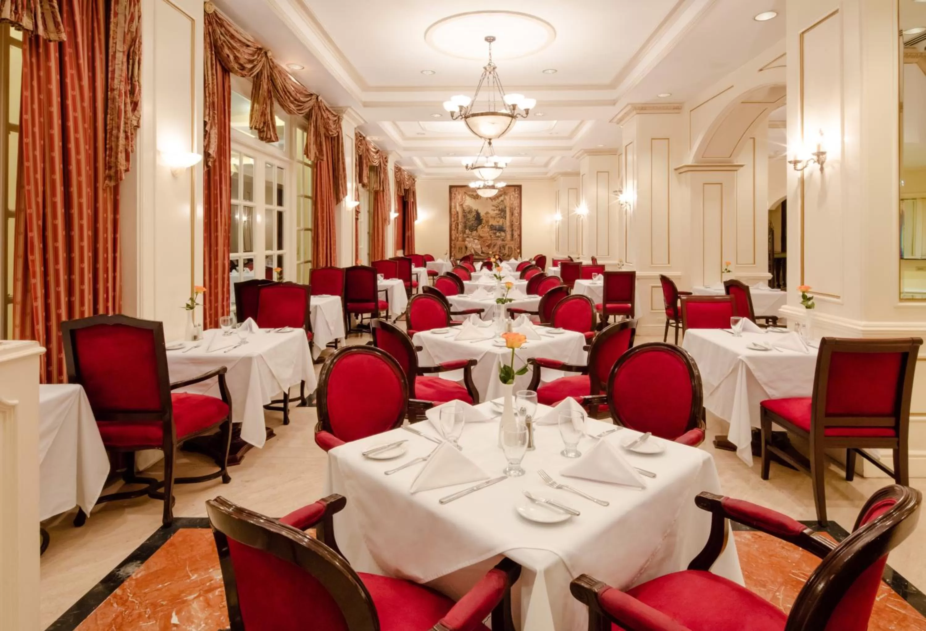 Restaurant/places to eat in Barceló San Salvador