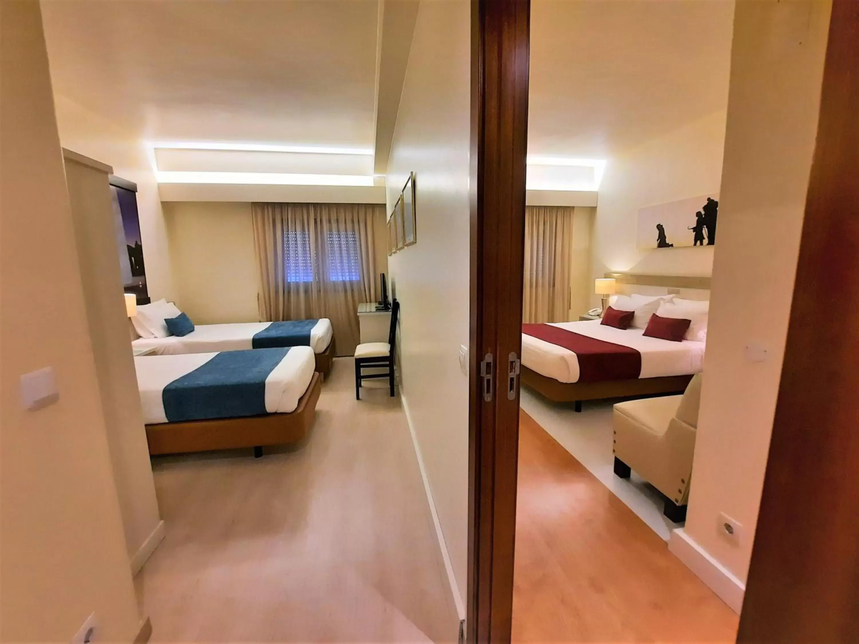 Two-Bedroom Suite in Hotel Aleluia Two-Bedroom Suite in Hotel Aleluia