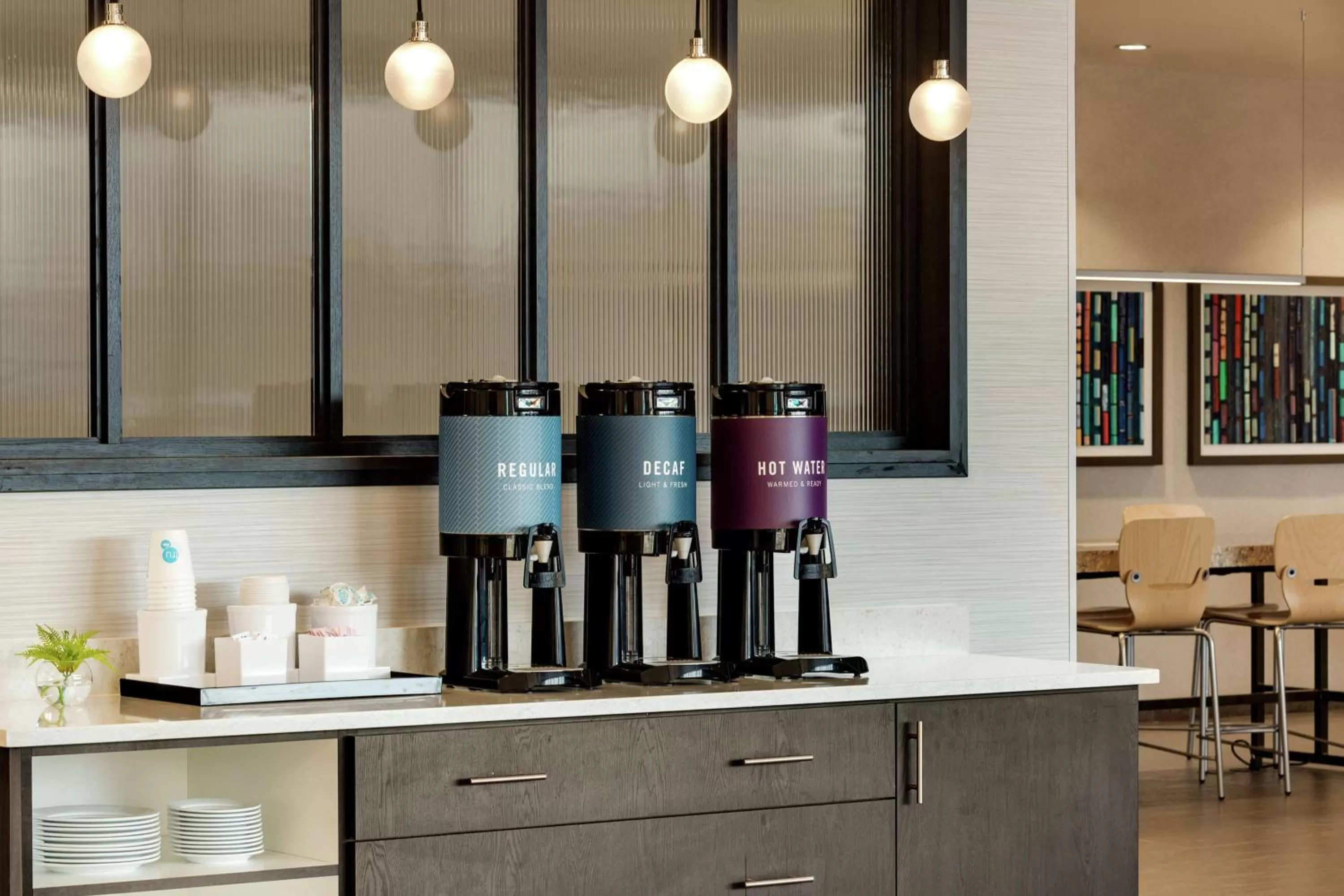 Dining area in Home2 Suites By Hilton Ogden