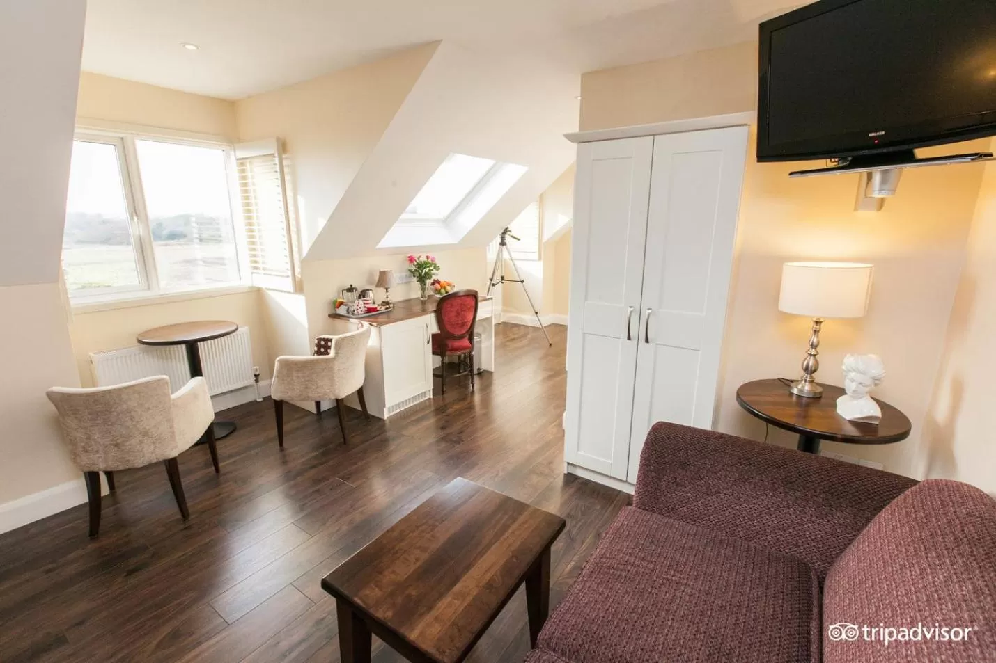 Seating area in Sea Breeze Lodge B&B Galway