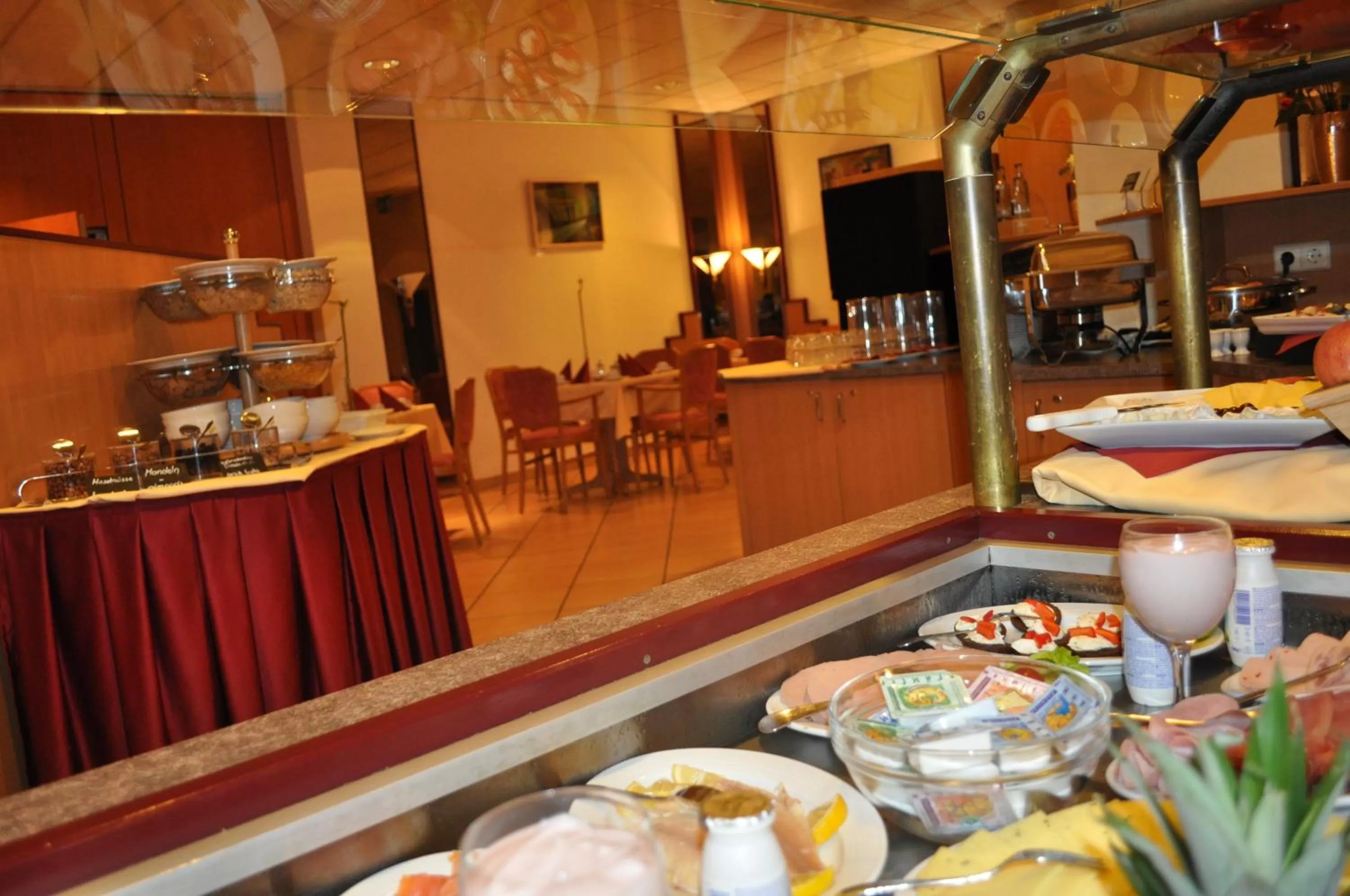 Restaurant/places to eat in Fly Inn Hotel Frankfurt Airport Rüsselsheim ehemals Trip Inn Hotels