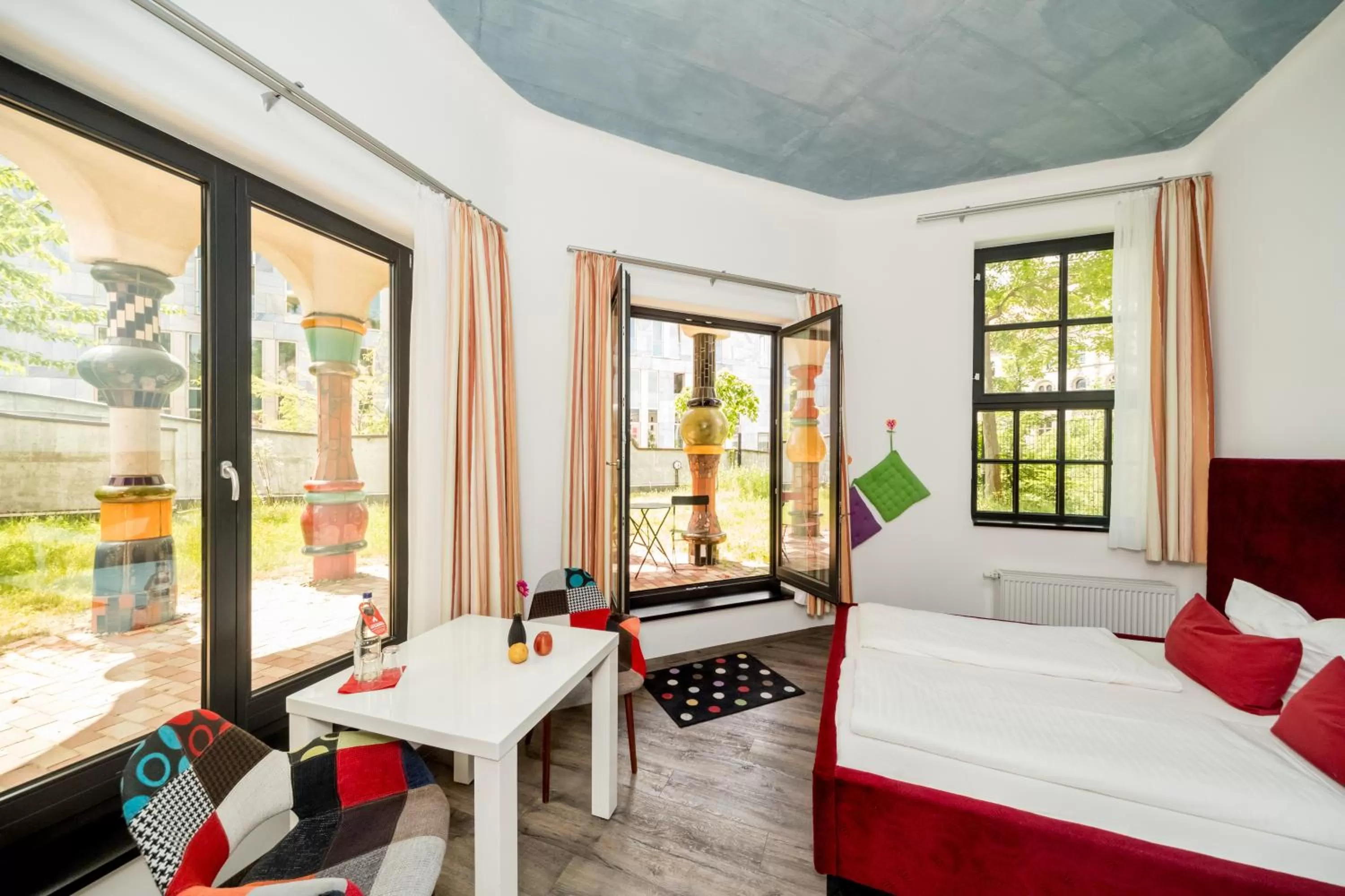 Photo of the whole room, Bed in artHOTEL Magdeburg