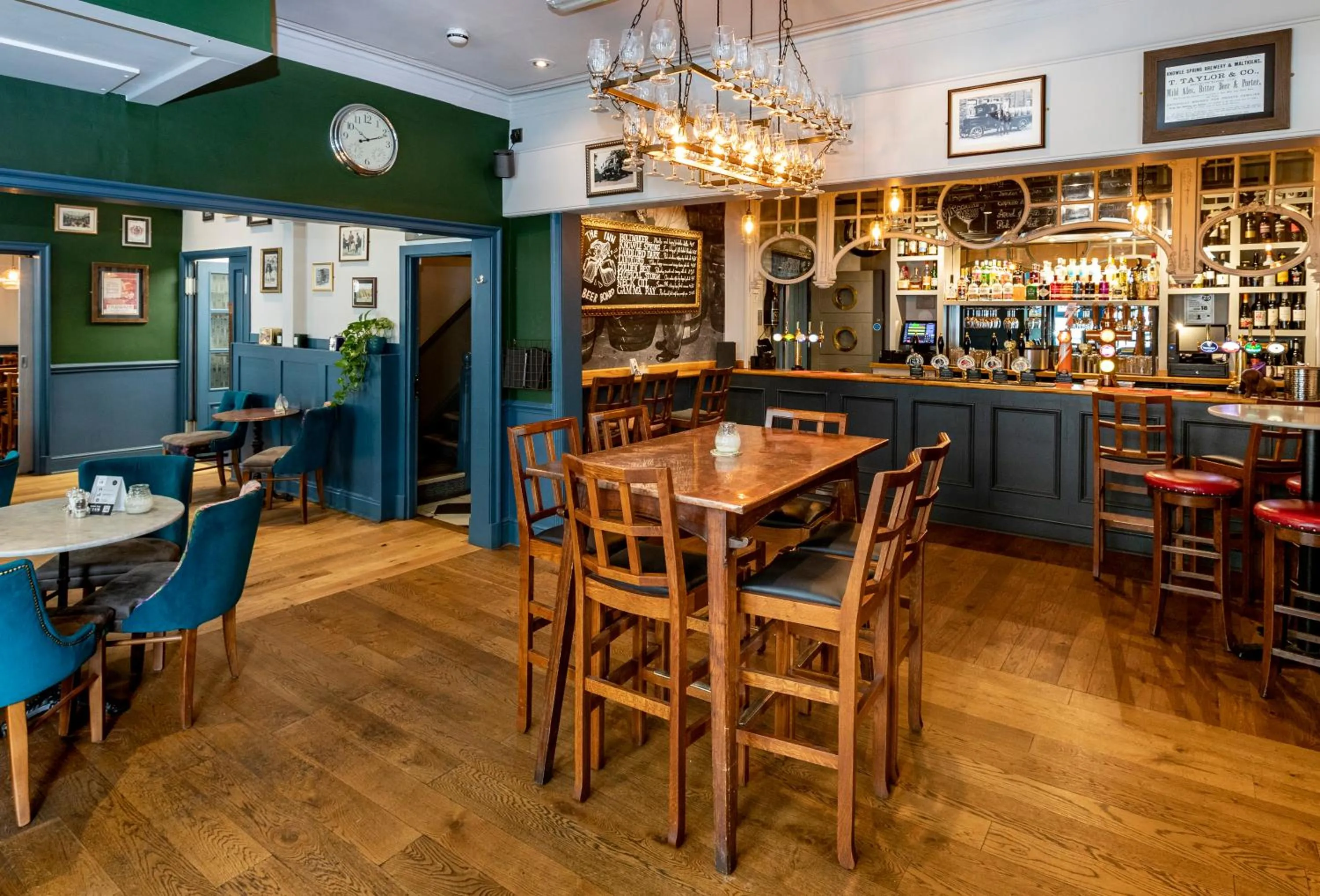 Property building in The Inn at Cheltenham Parade