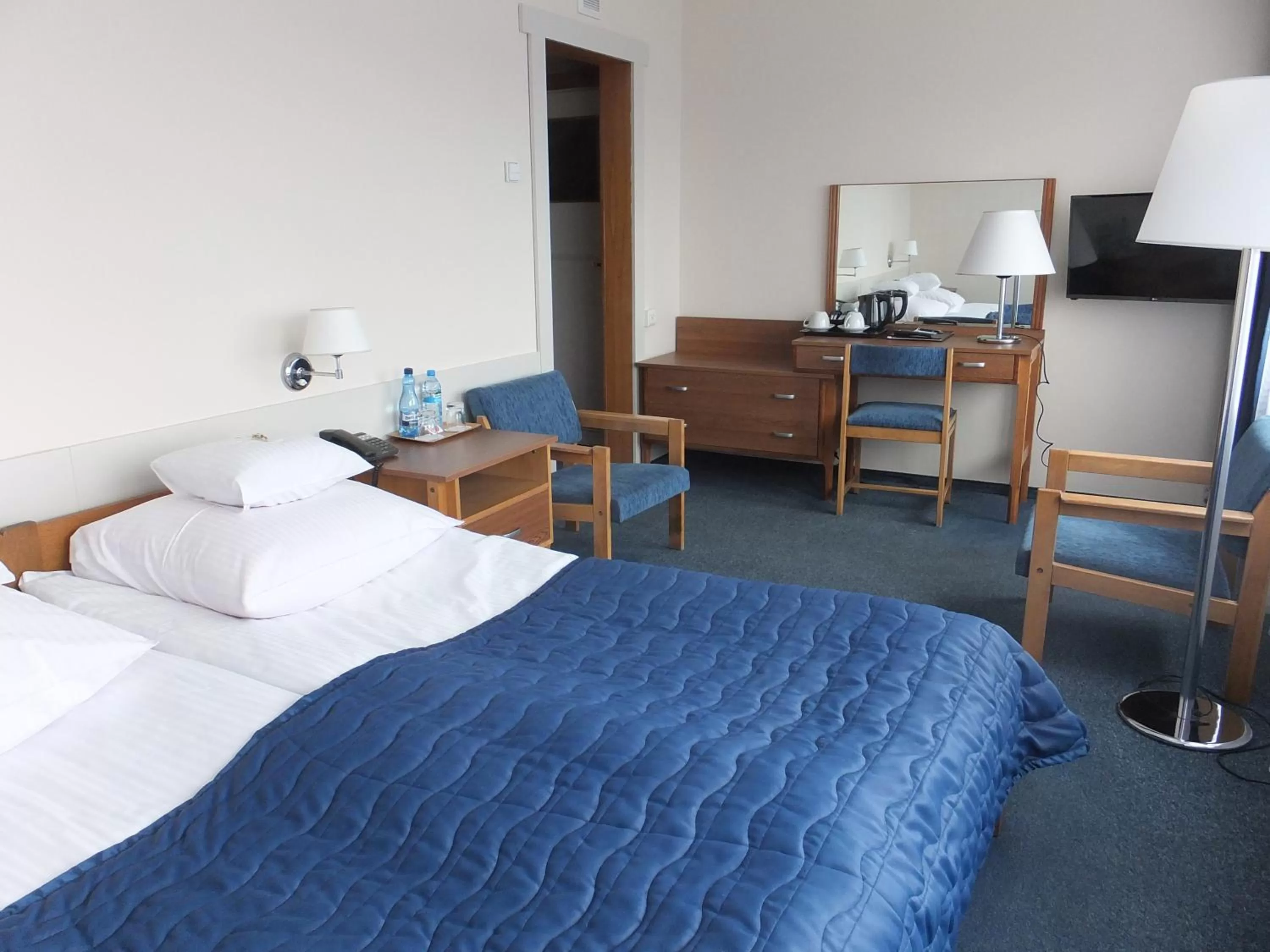 Bed in Hotel Gromada Pila