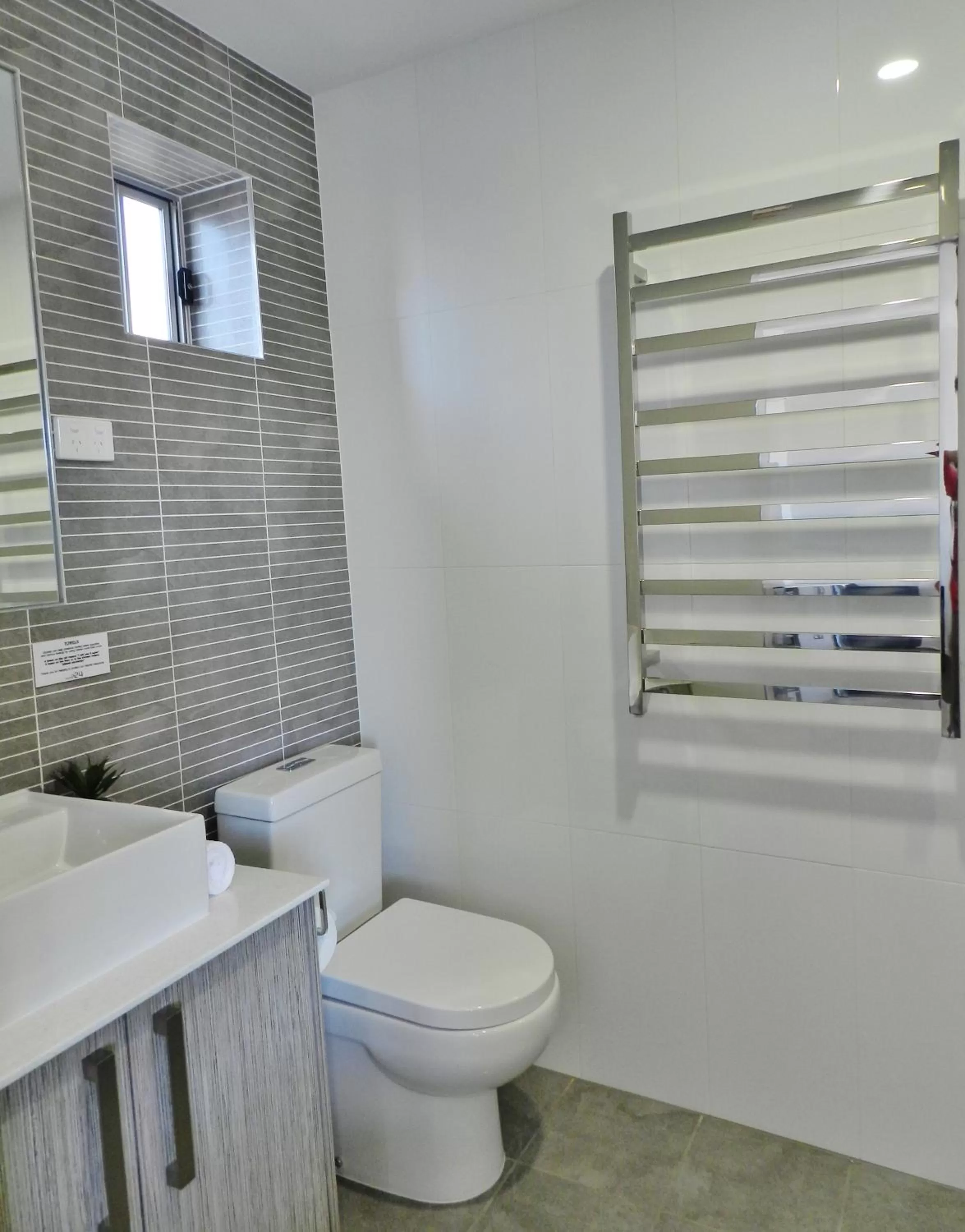 Bathroom in Motel 24