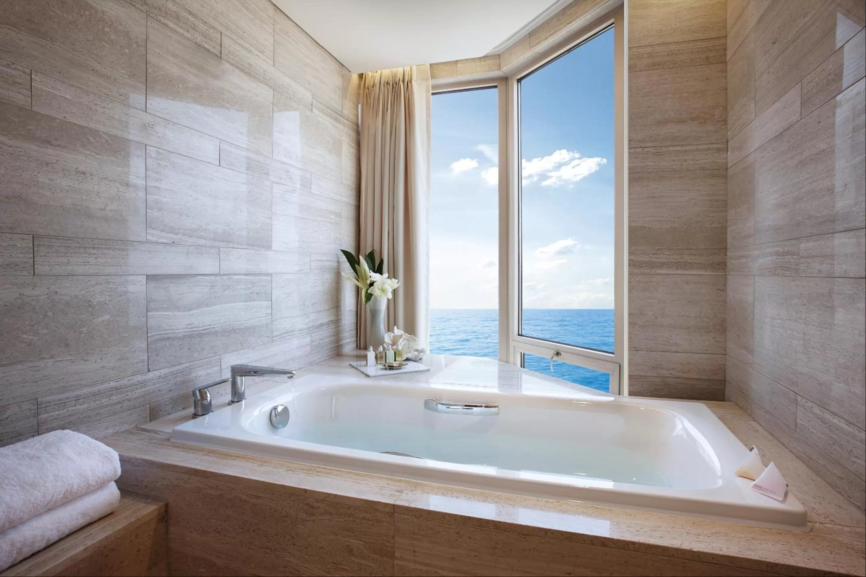 Bathroom in Paradise Hotel Busan