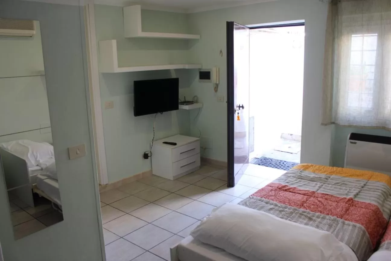 TV/Entertainment Center in Relais Maria Luisa Locazione turistica di Simona Capaccio