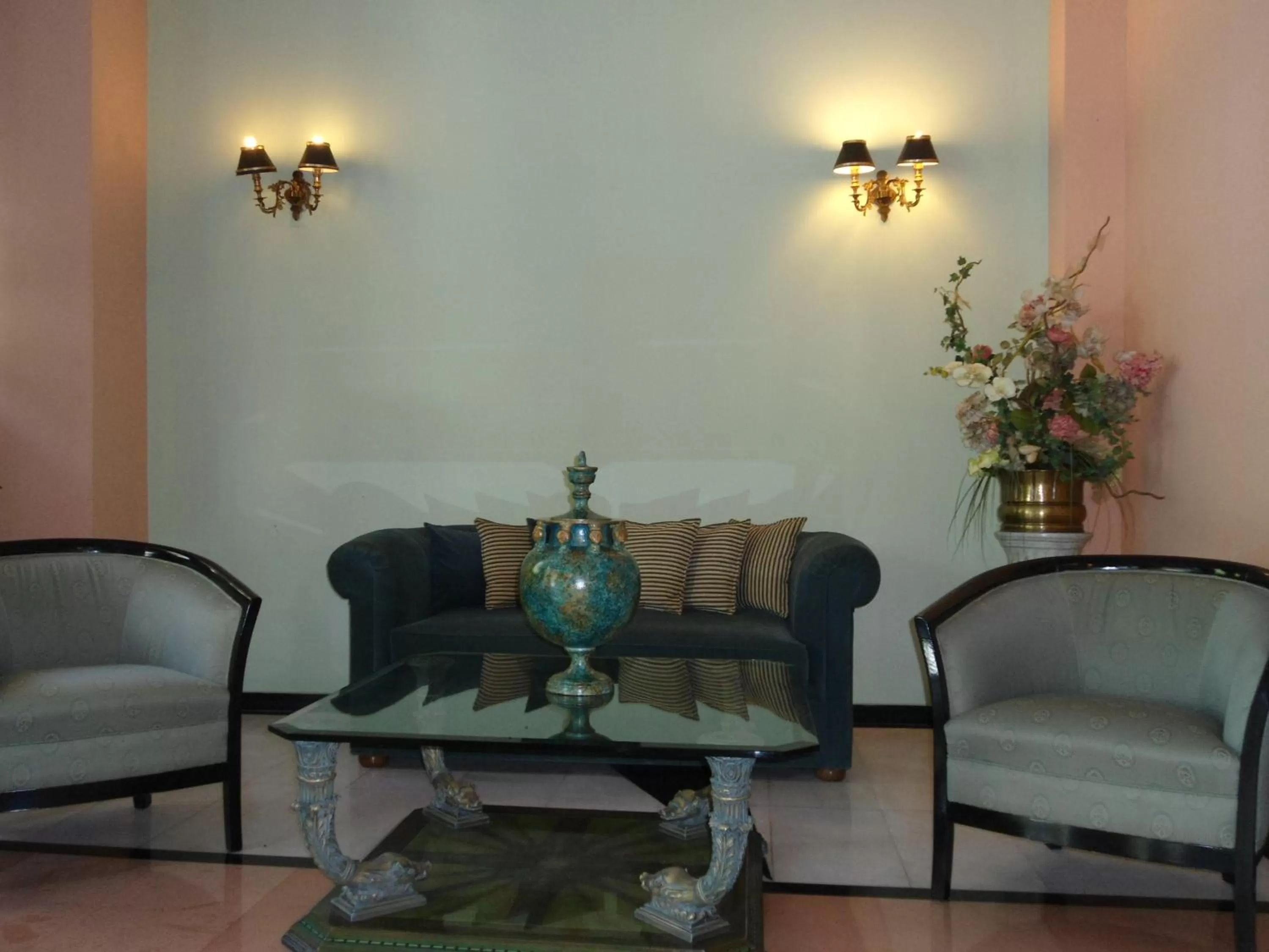 Lobby or reception in Ellinis Hotel