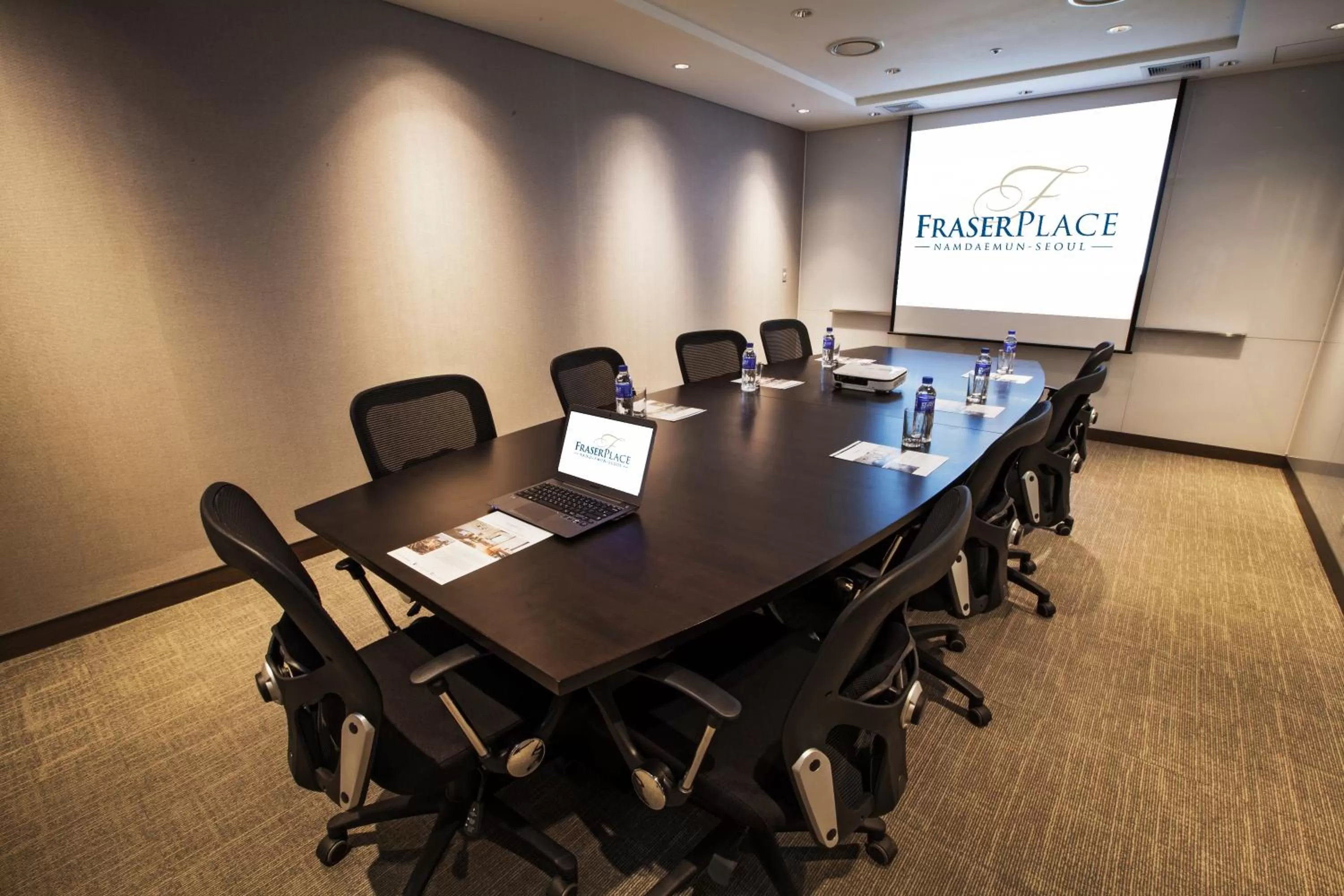 Business facilities in Fraser Place Namdaemun Seoul