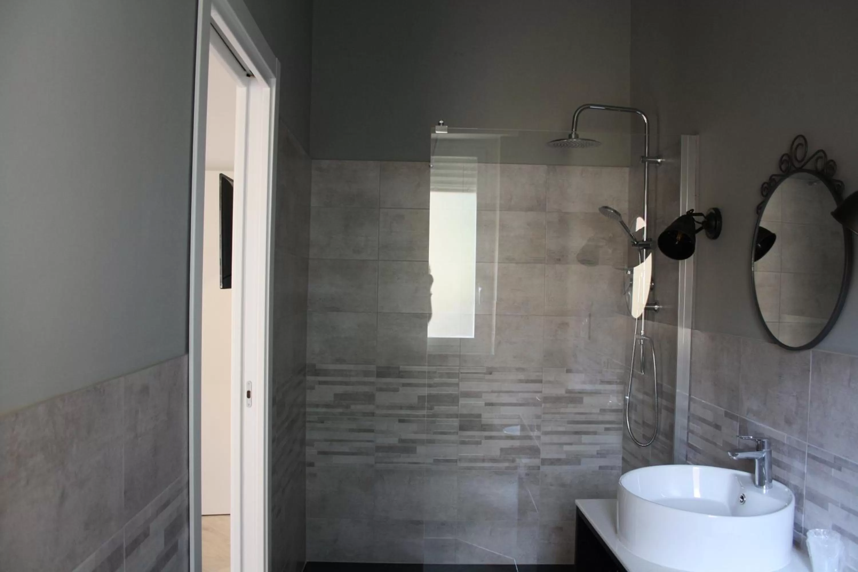 Toilet in GLEM rooms & breakfast