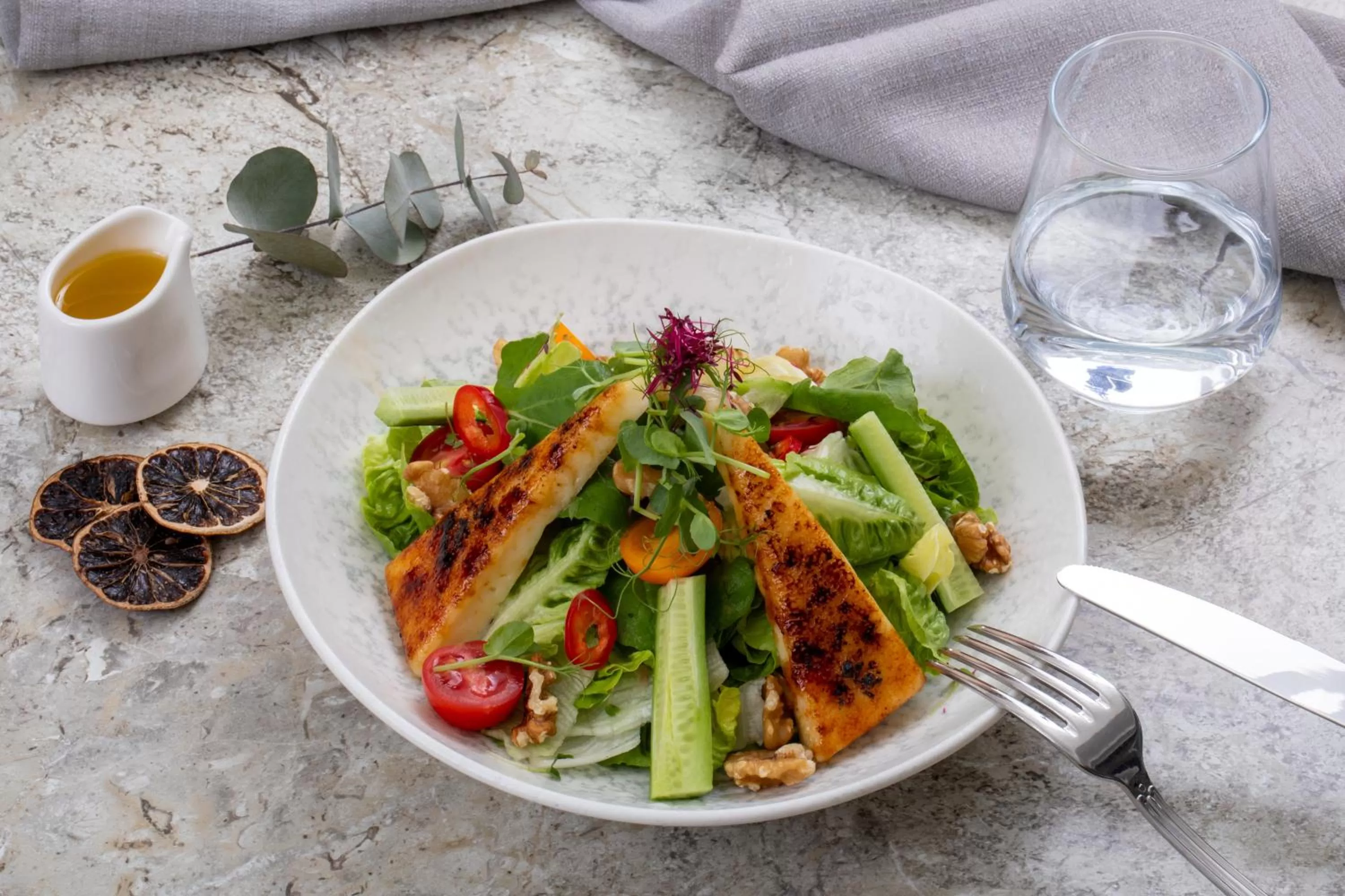 Food and drinks in Mula Hotel