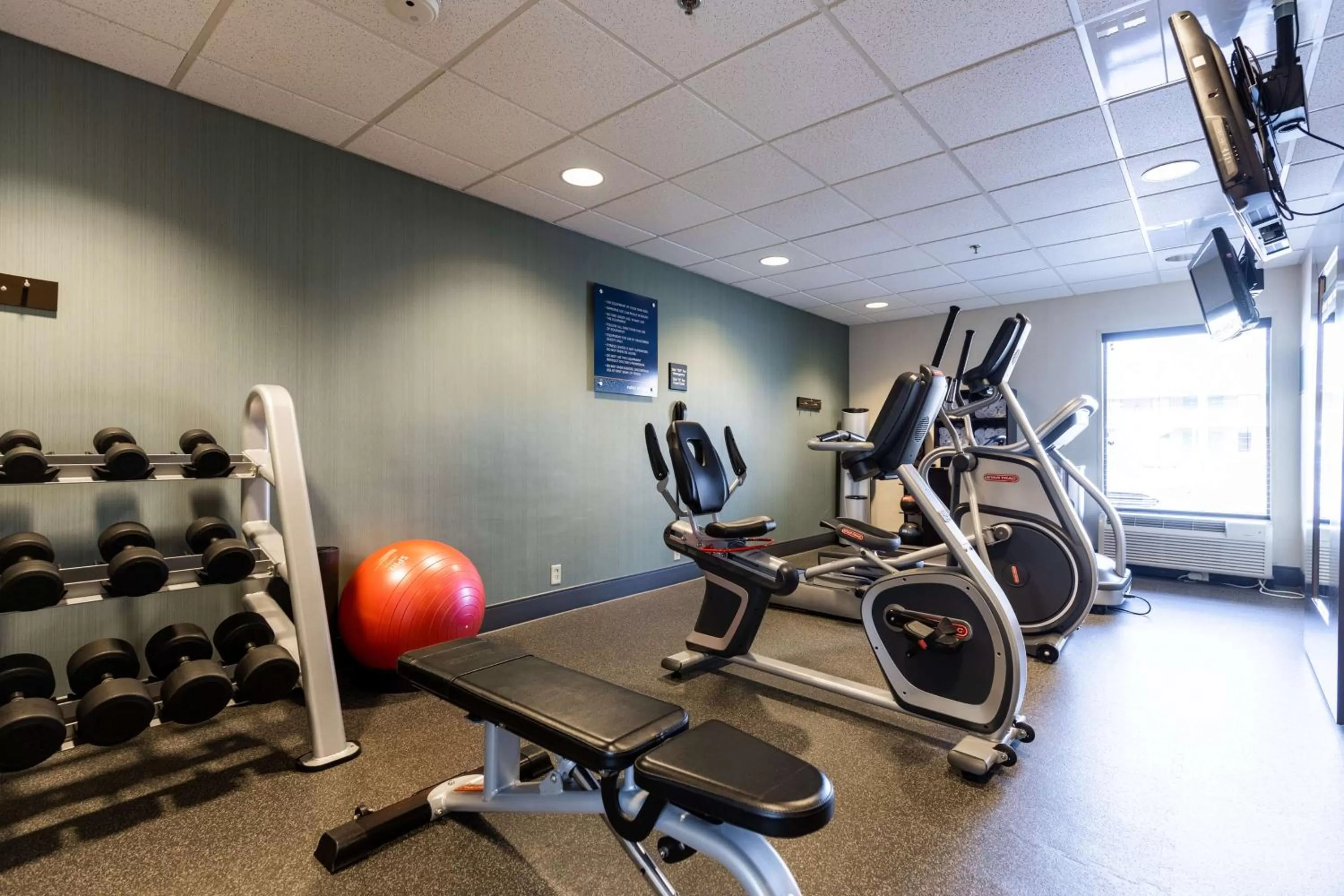 Fitness centre/facilities in Hampton Inn by Hilton of Kuttawa Eddyville