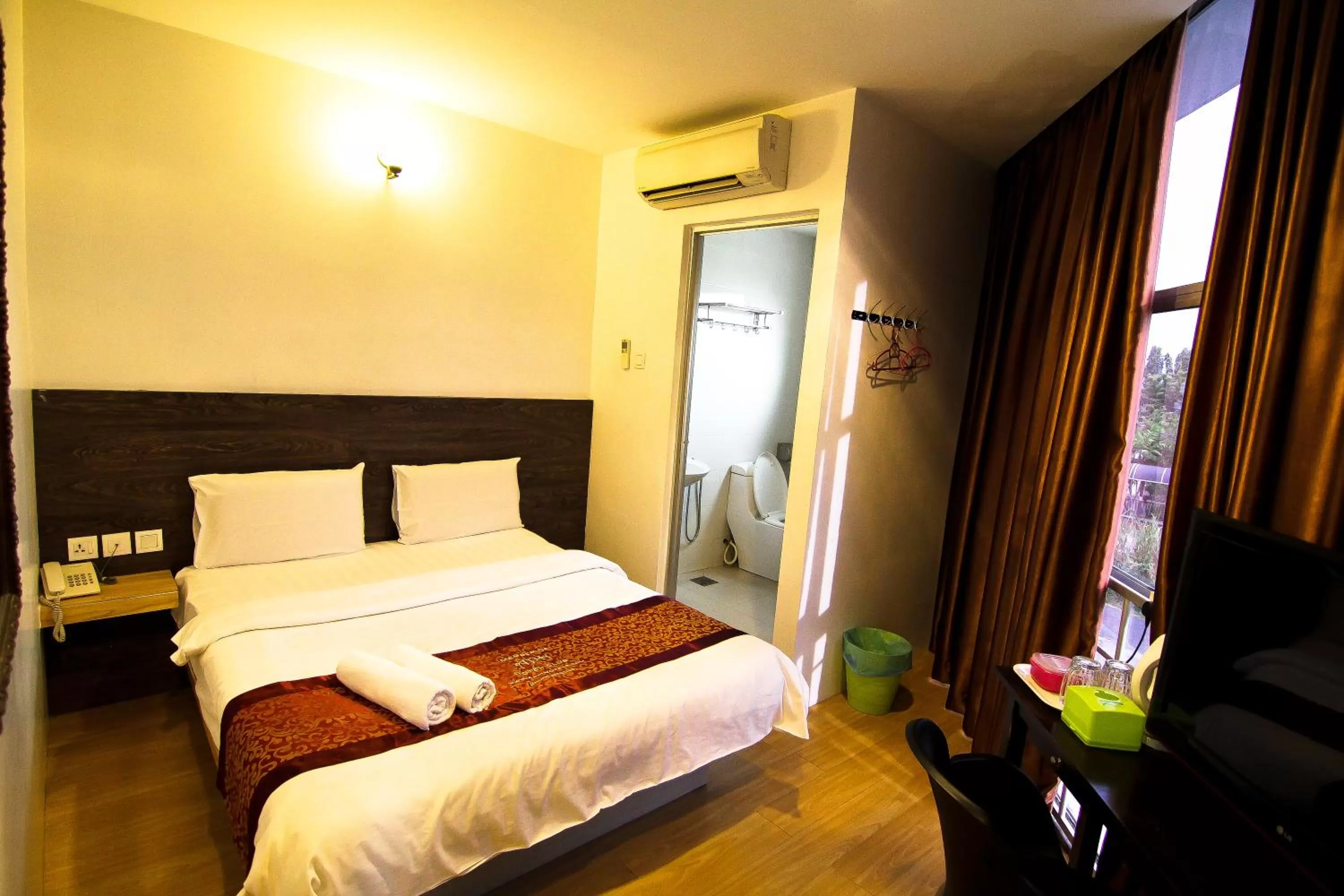 Photo of the whole room, Bed in Hotel Rasah Seremban