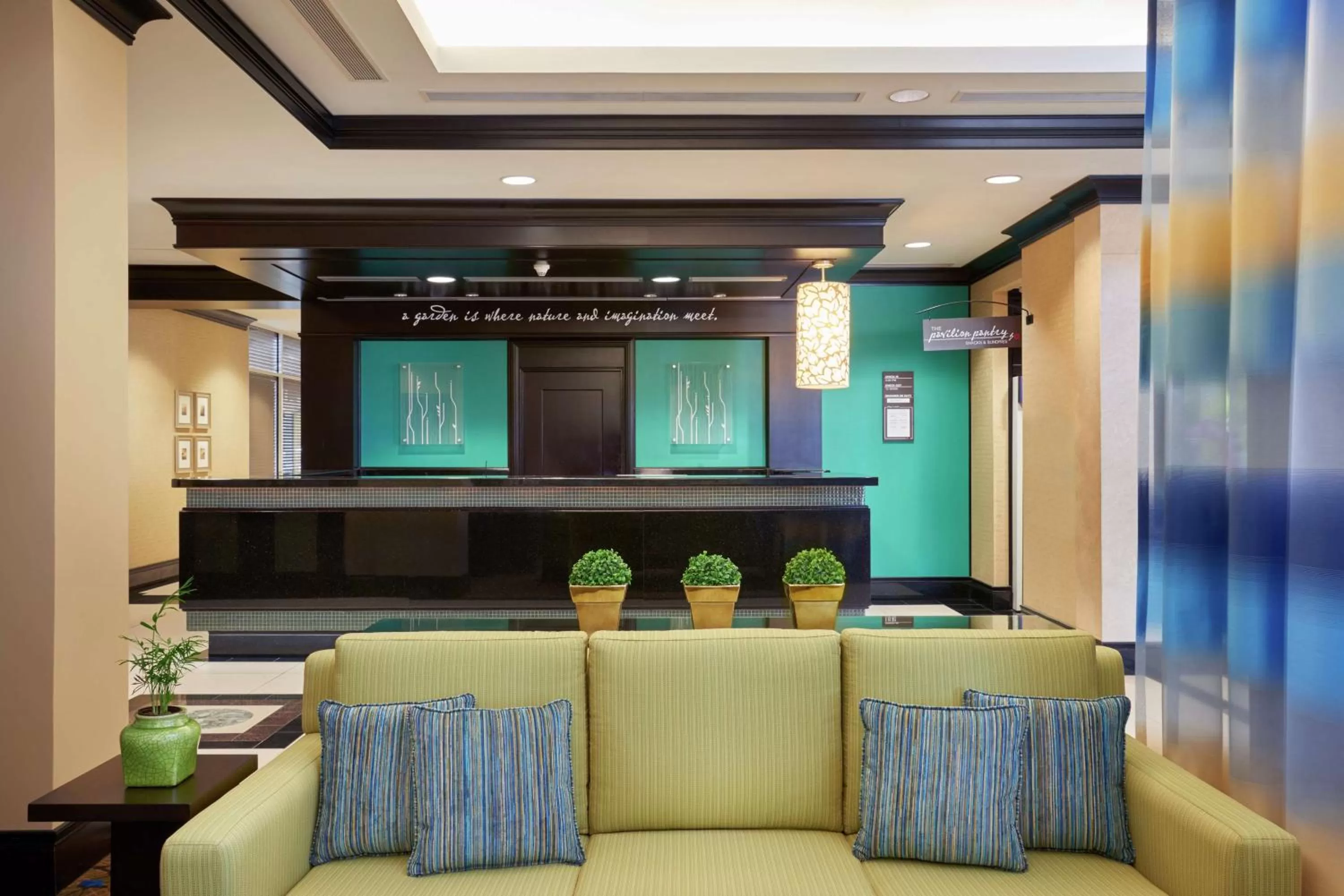 Lobby or reception in Hilton Garden Inn Toronto Airport West/Mississauga