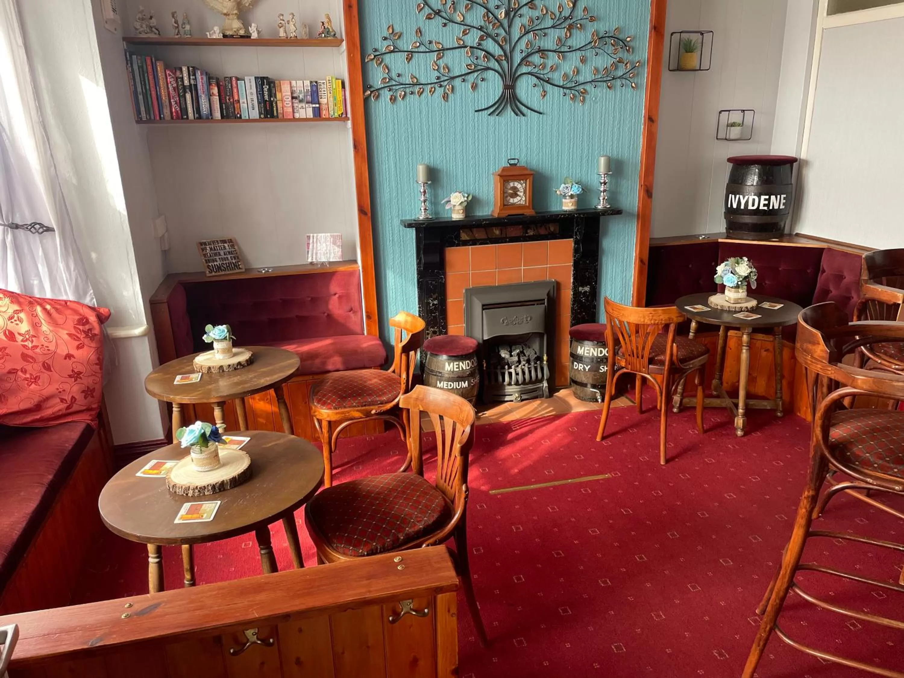 Lounge or bar in Ivydene Guest House