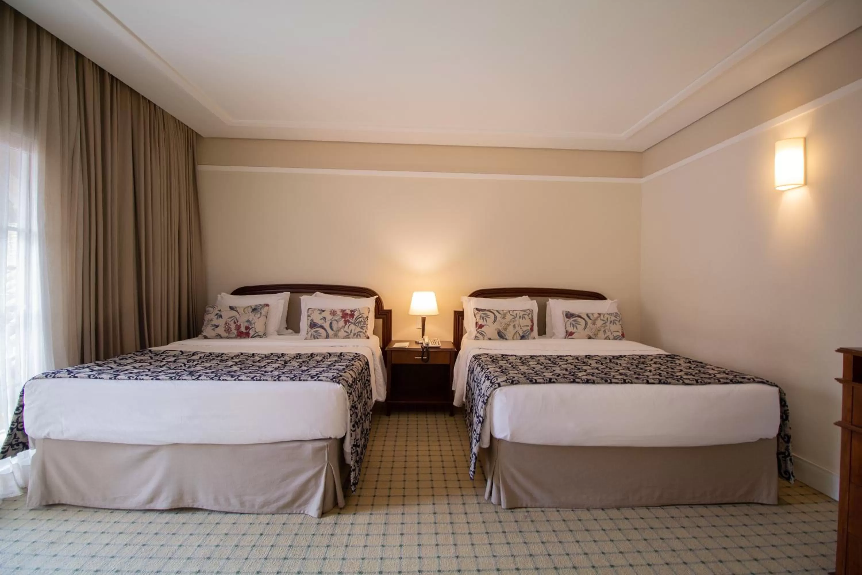 Bed in Royal Palm Plaza Resort