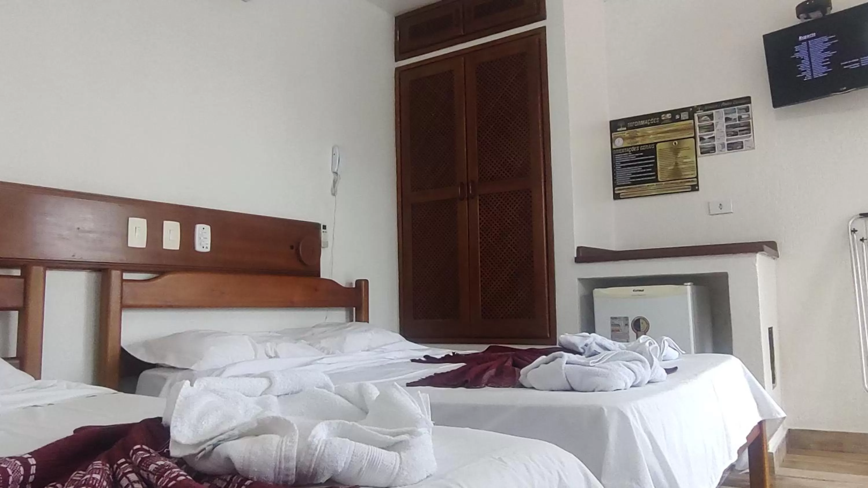 Bedroom, Bed in Hotel Lazaro Ubatuba Ltda