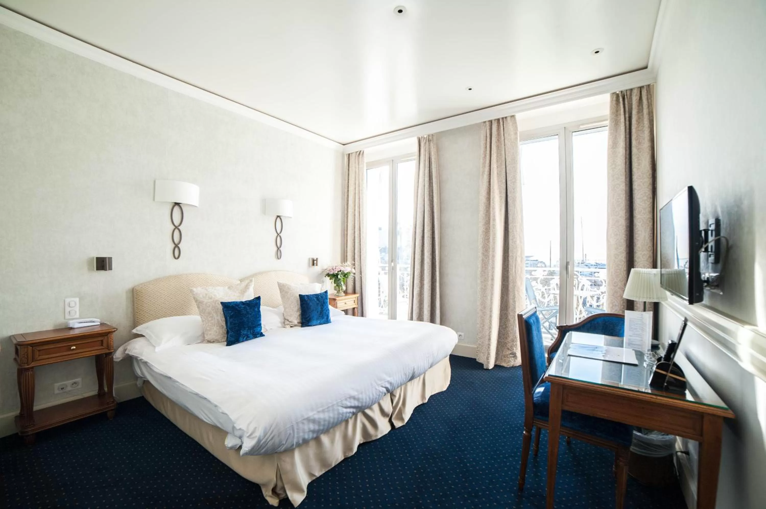 Photo of the whole room, Bed in Hotel Splendid