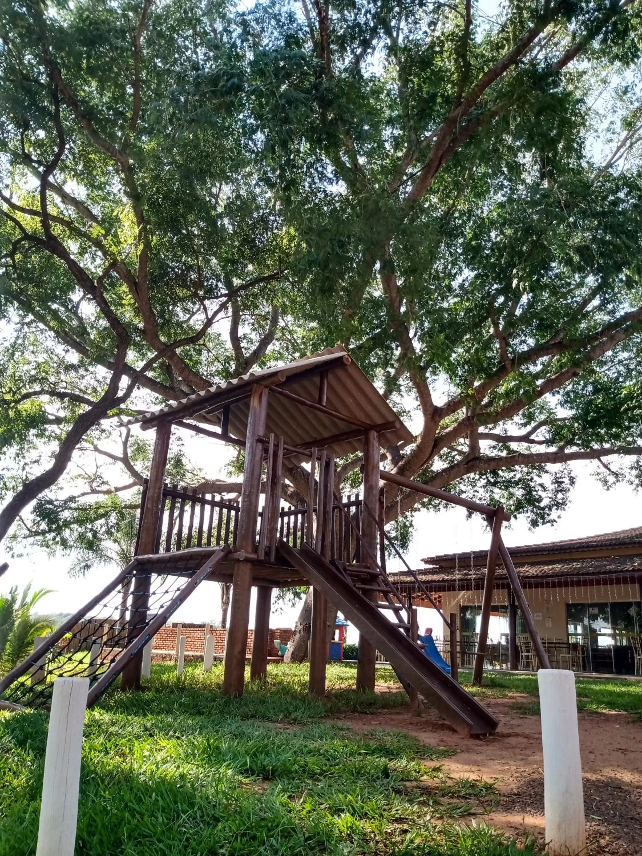 Property Building in Rancharia Park Hotel