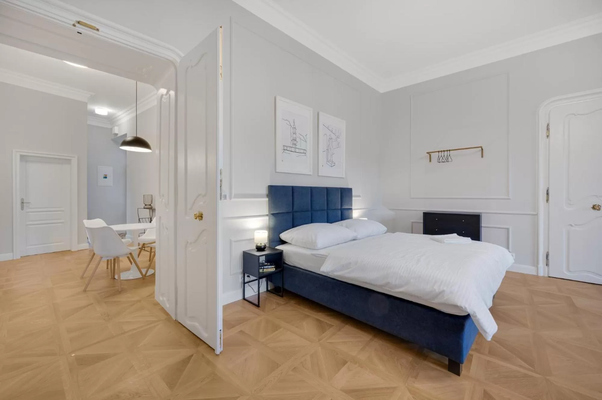 Photo of the whole room, Bed in Palace Apartments