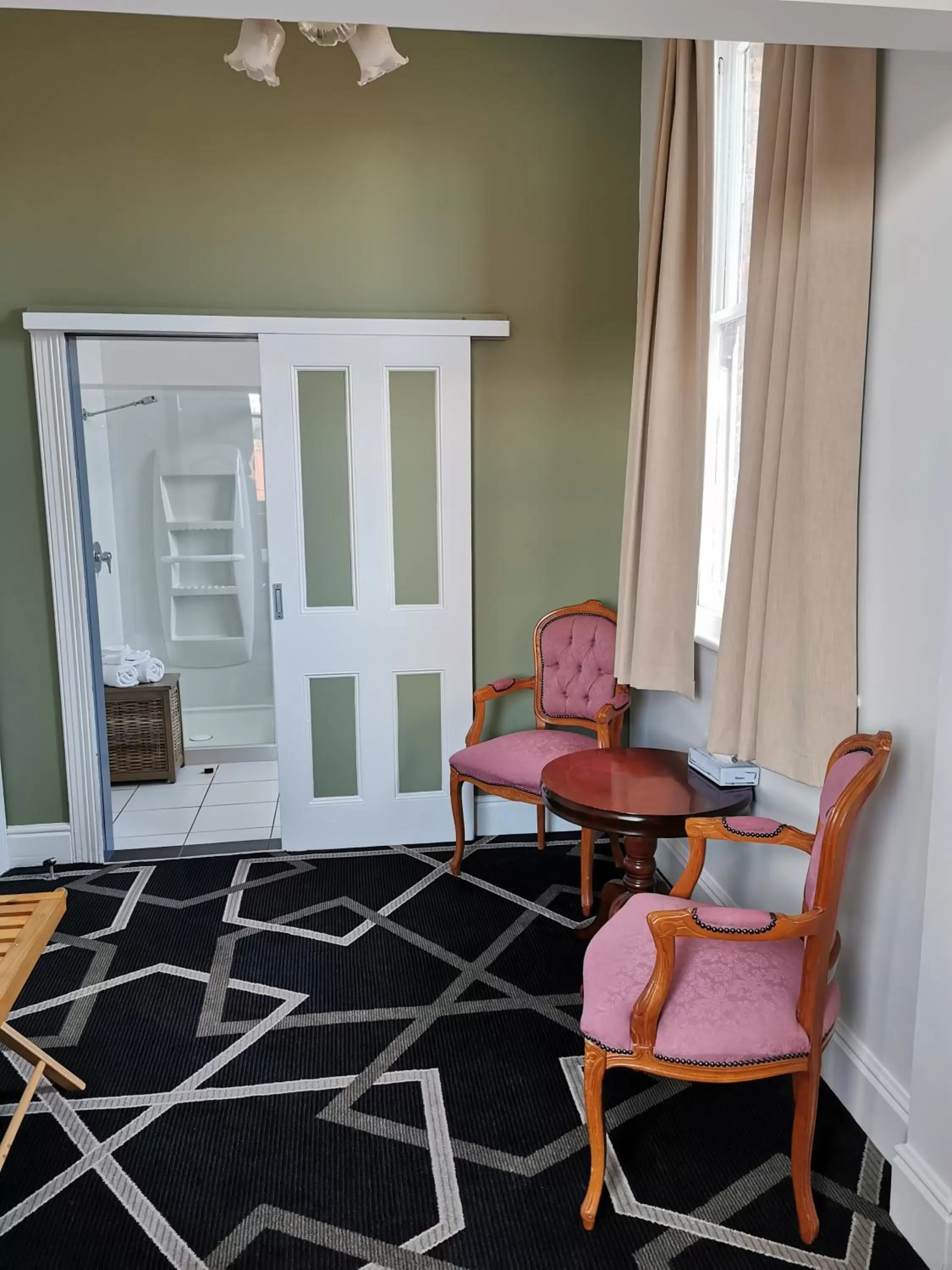 The Empire Hotel Deloraine