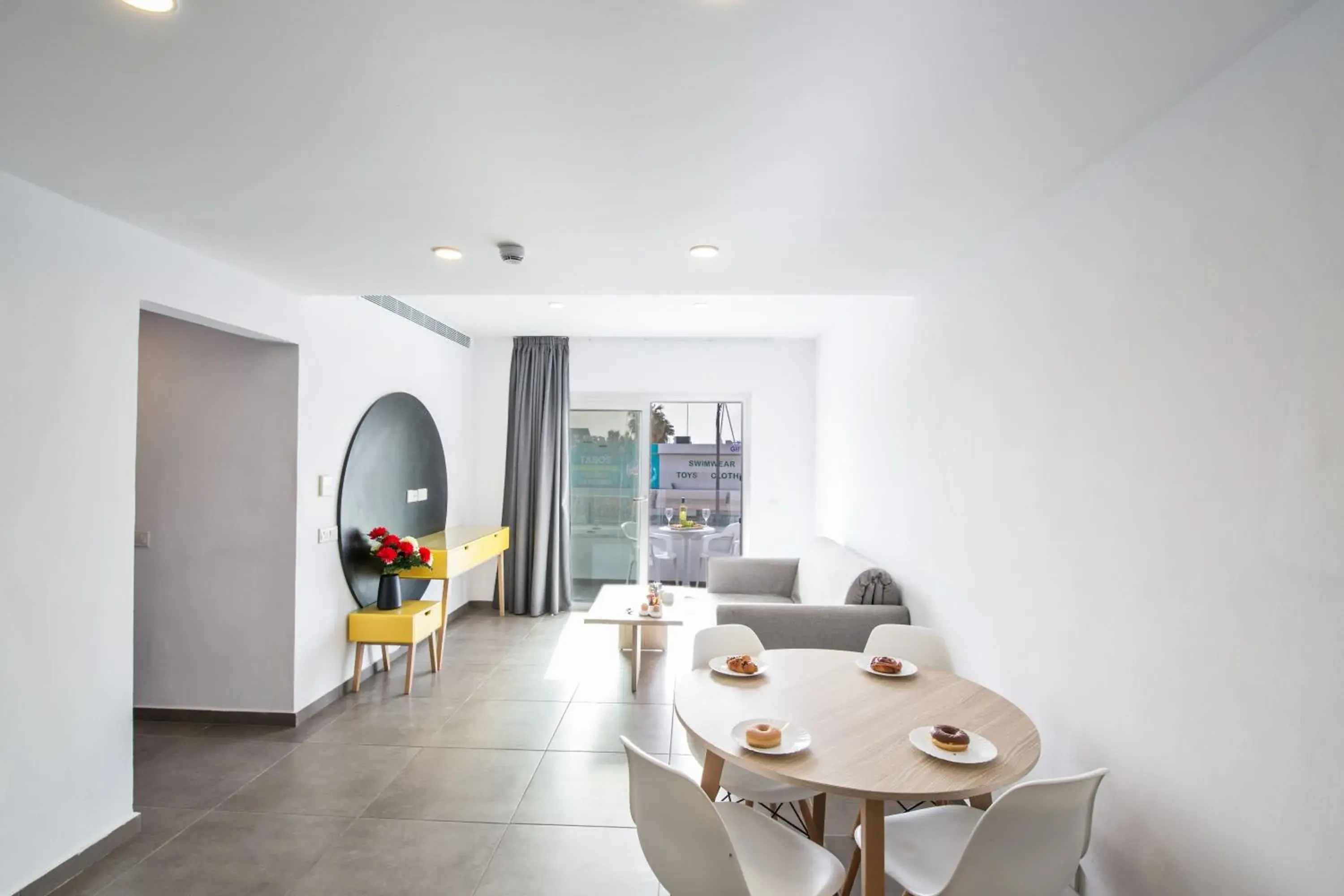 Two-Bedroom Apartment in Anthea Hotel Apartments Two-Bedroom Apartment in Anthea Hotel Apartments