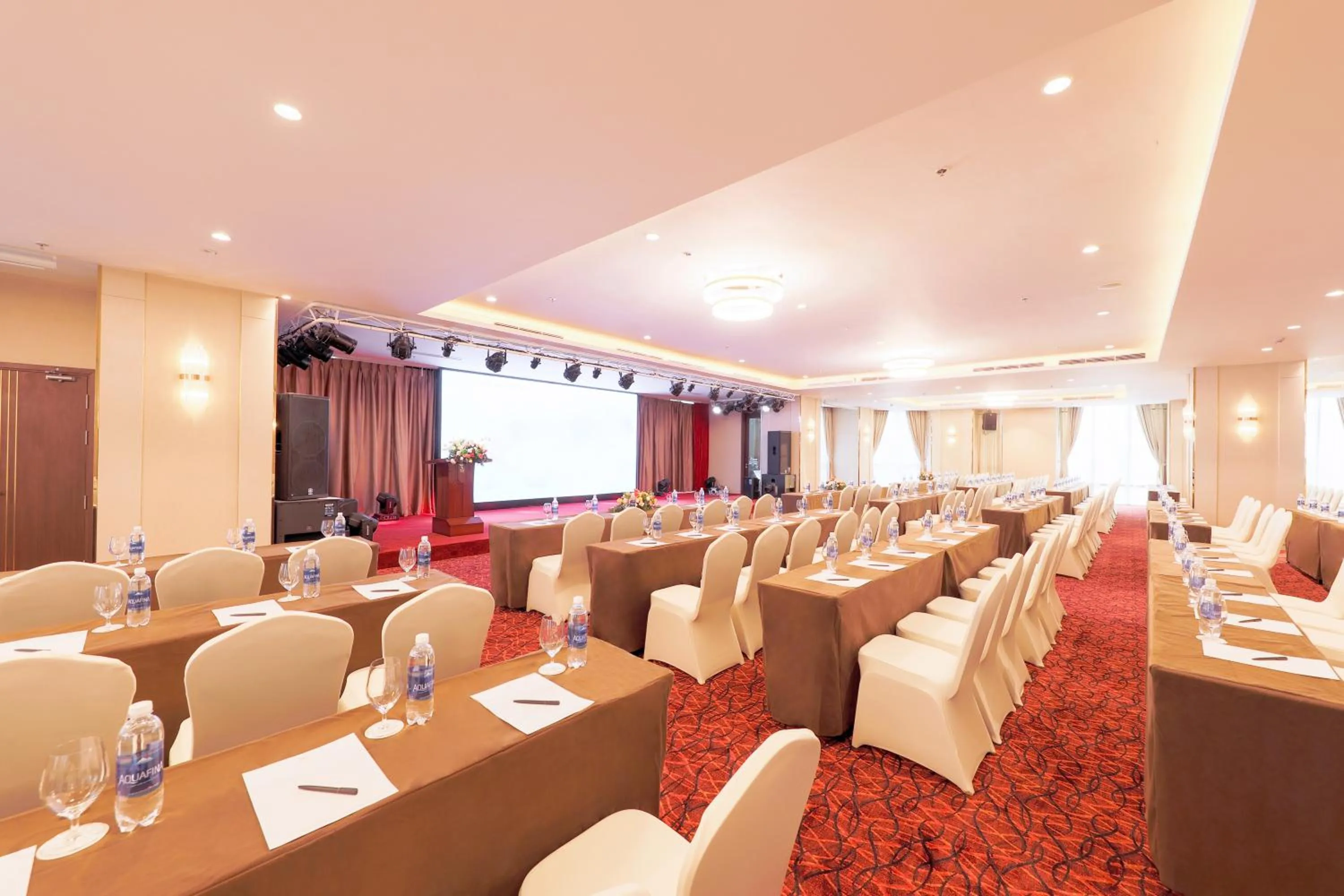 Meeting/conference room in Grand Vista Hanoi