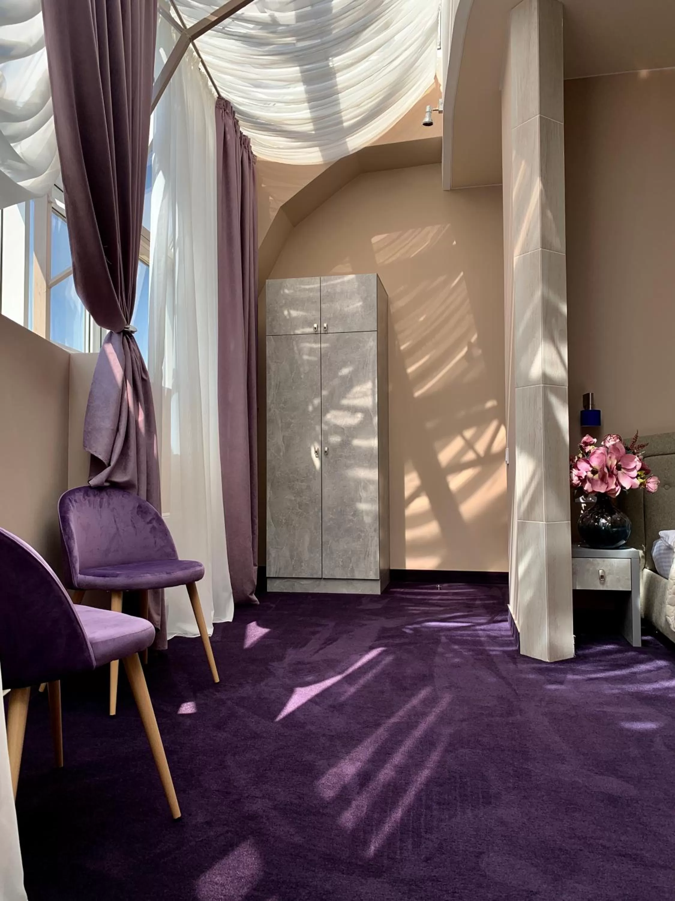 Bed in Horizon Hotel