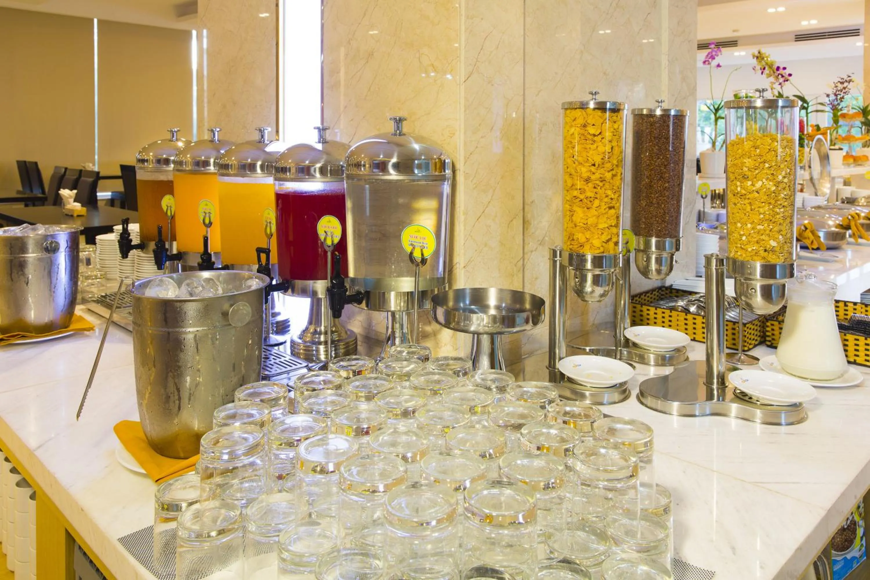 Buffet breakfast in Dendro Gold Hotel