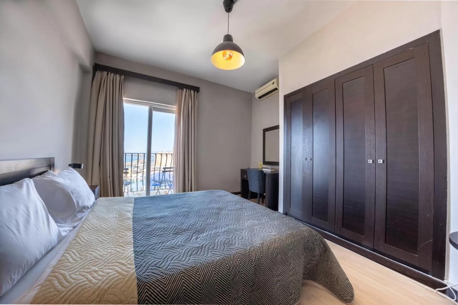 Bed in Kyrenia British Harbour Hotel