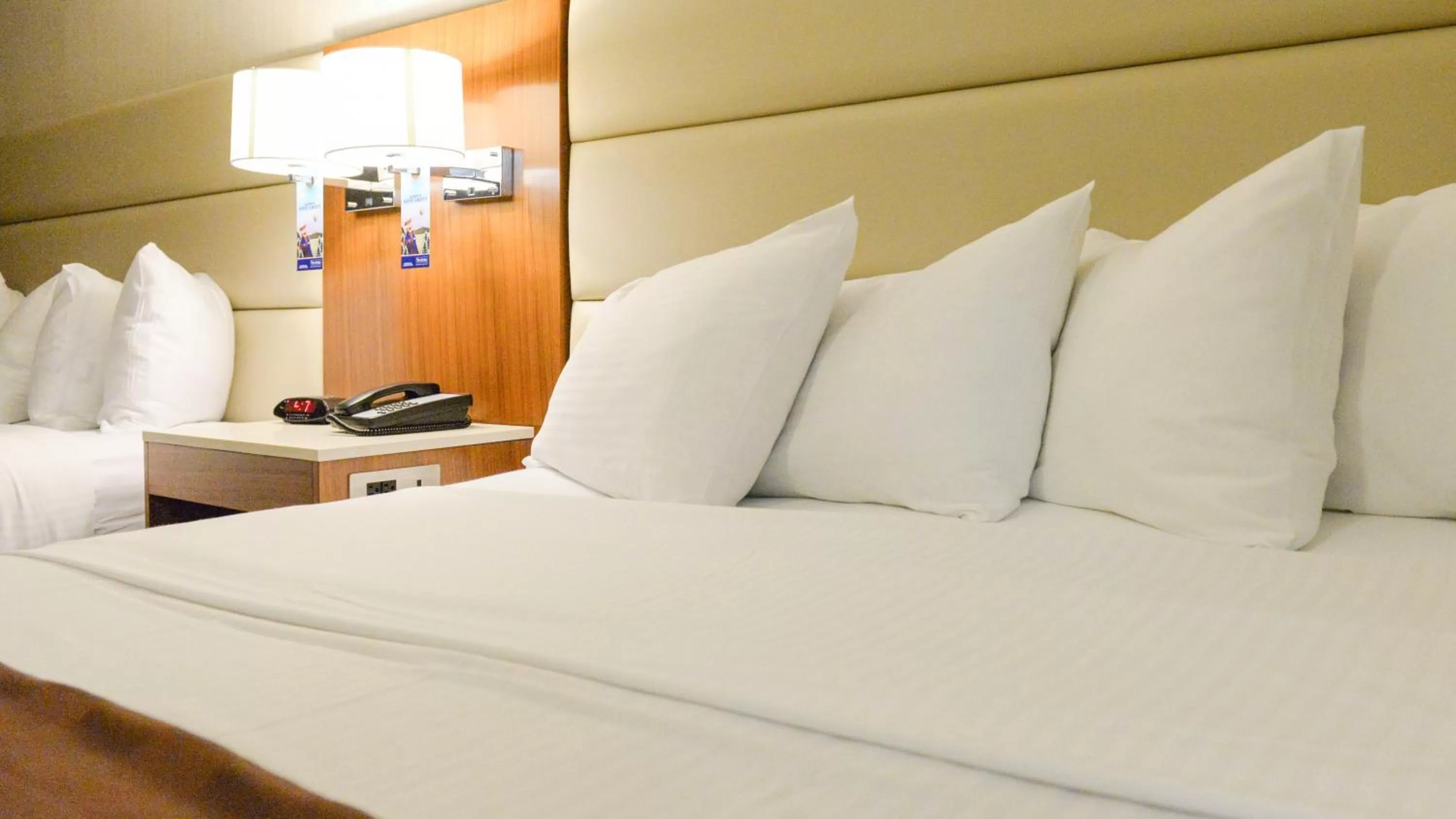 Bed in Travelodge by Wyndham Culver City