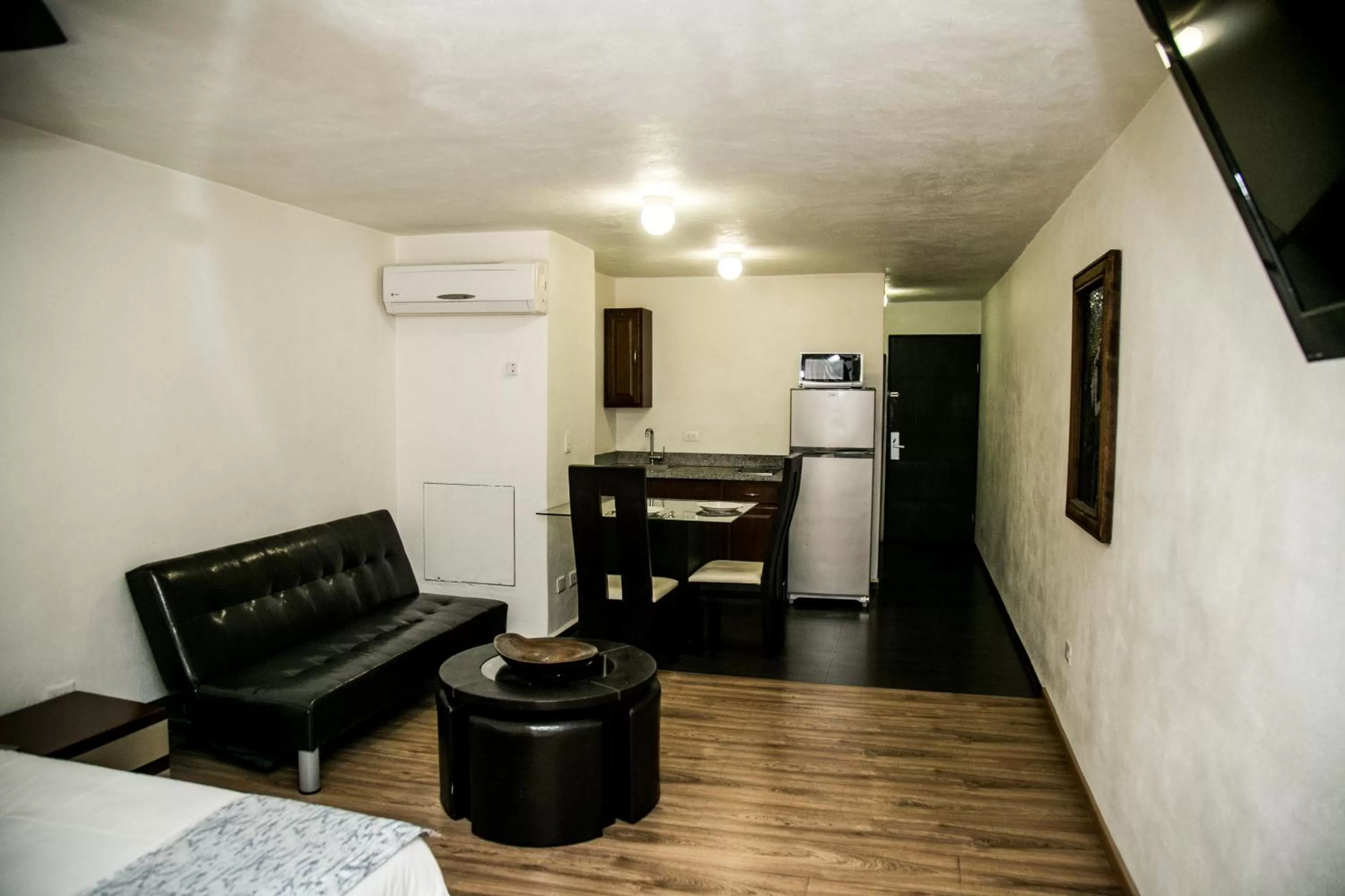 Living room in Booking Dioh