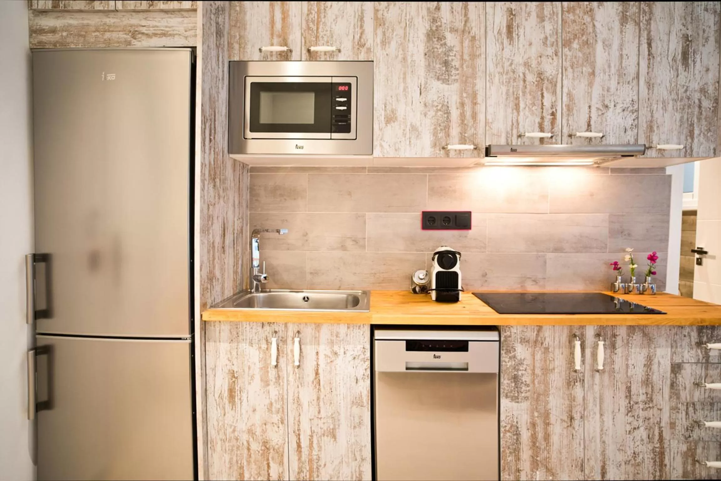 Kitchen or kitchenette in DreamKeys Barcelona City