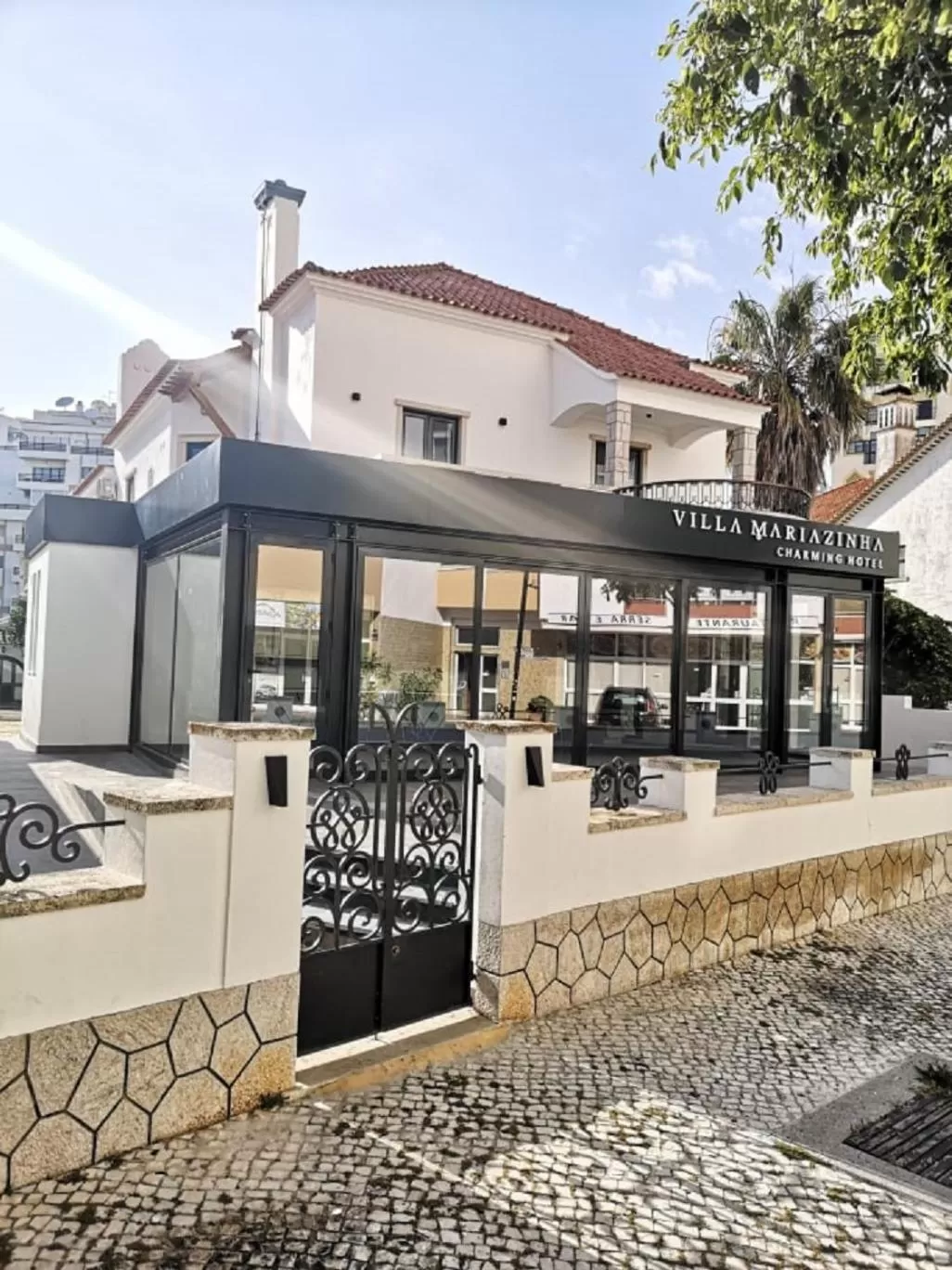 Property building in Villa Mariazinha Charming Hotel