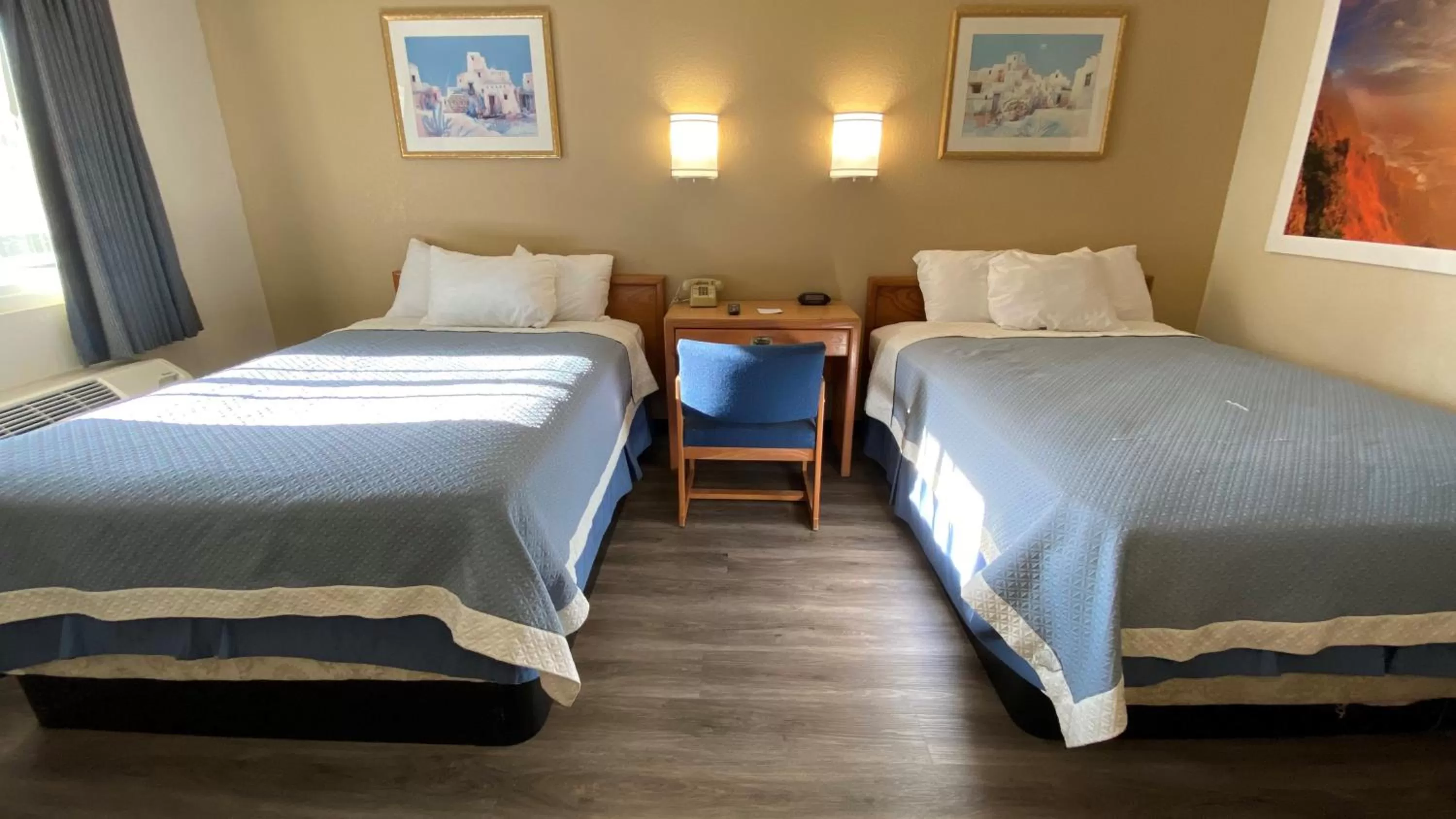 Double Room with Two Double Beds - Smoking in Days Inn by Wyndham Barstow
