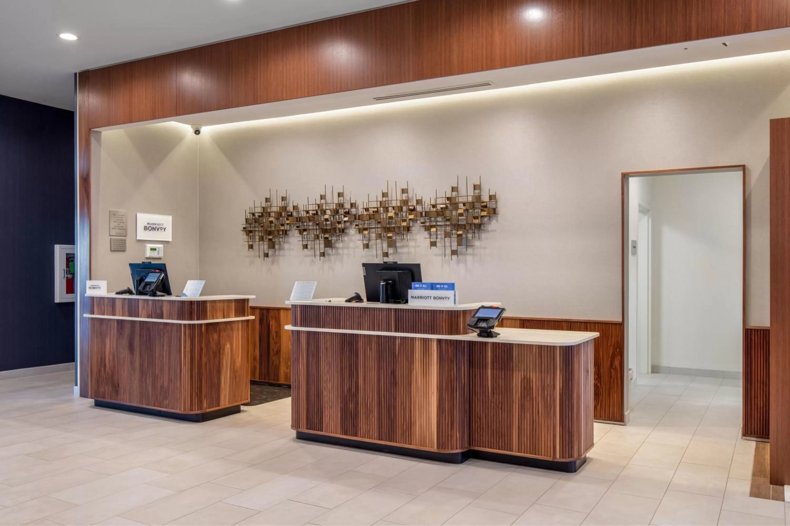 Lobby or reception in Courtyard by Marriott Conway