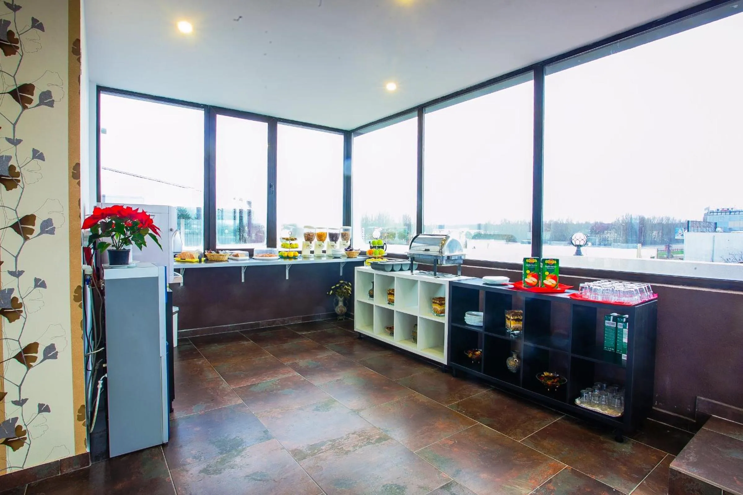 Food in Hotel Charter Otopeni