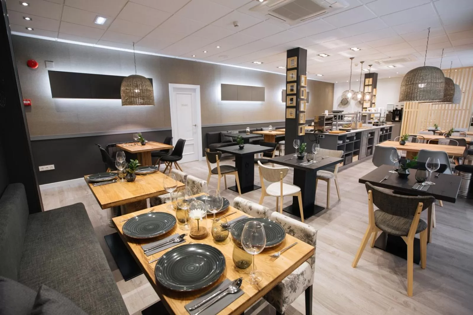 Restaurant/places to eat in Hotel Santa Cruz