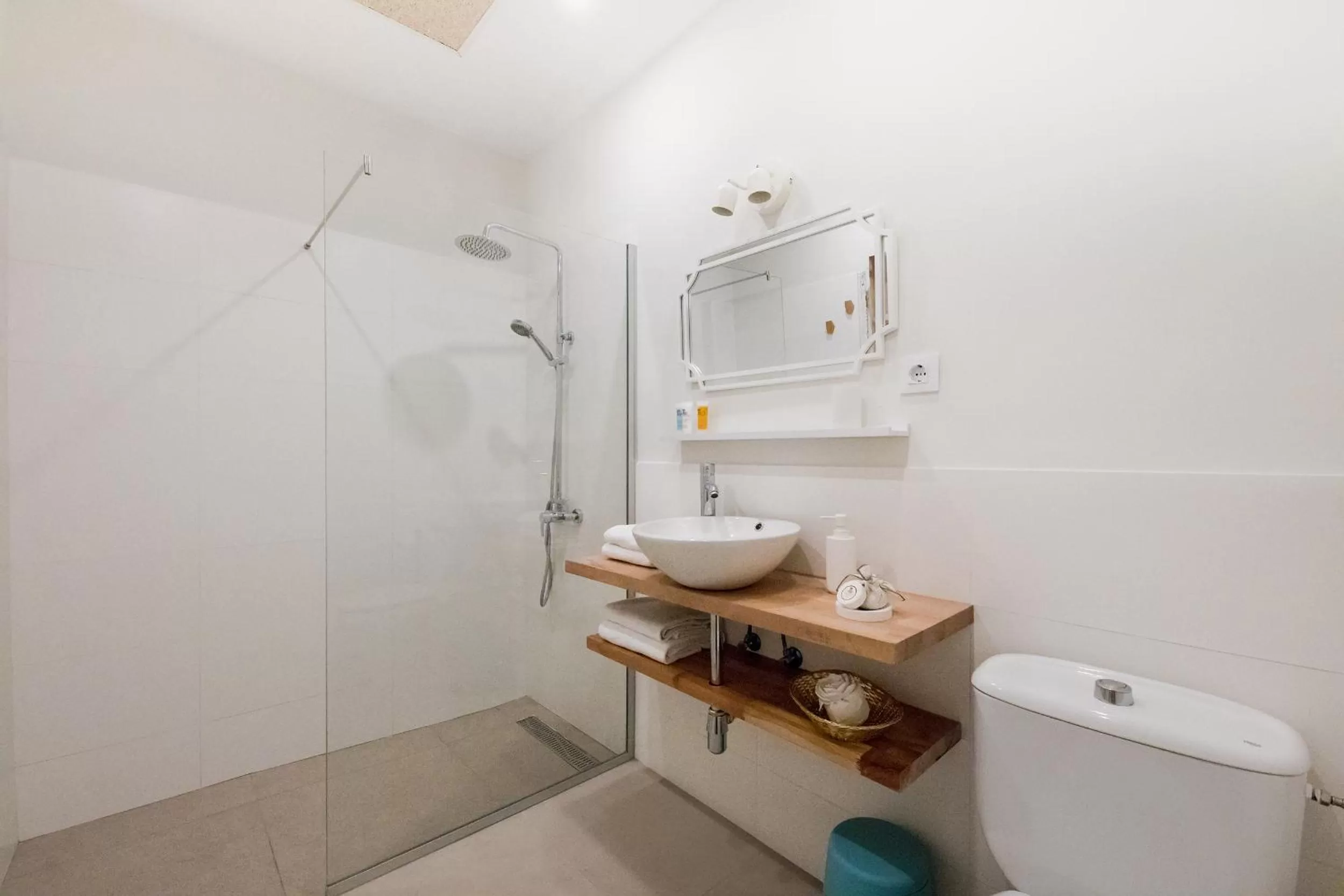 Photo of the whole room in Maresía Canteras Urban Hotel