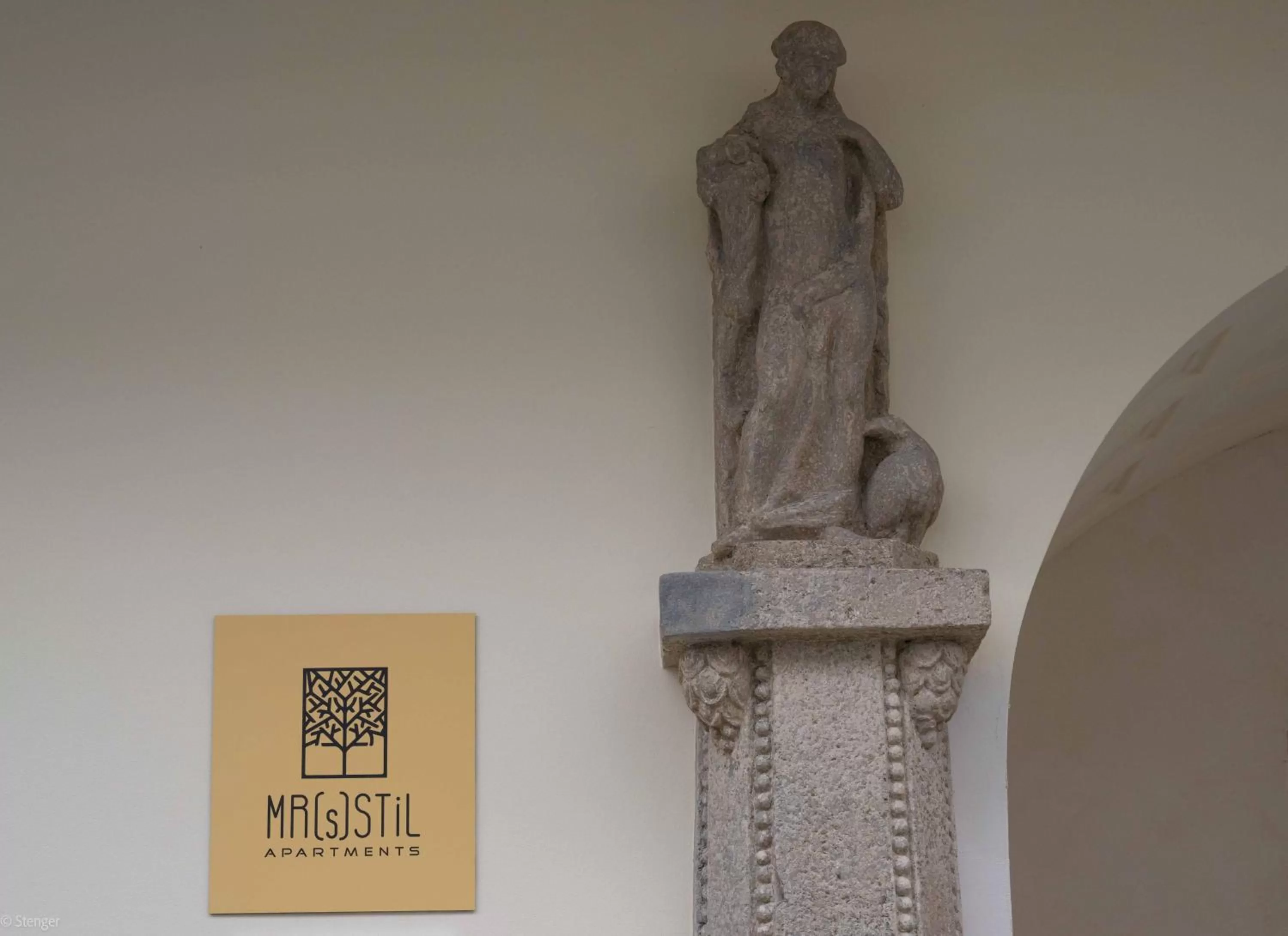 Toilet in Mr(s)STiL Design Apartments