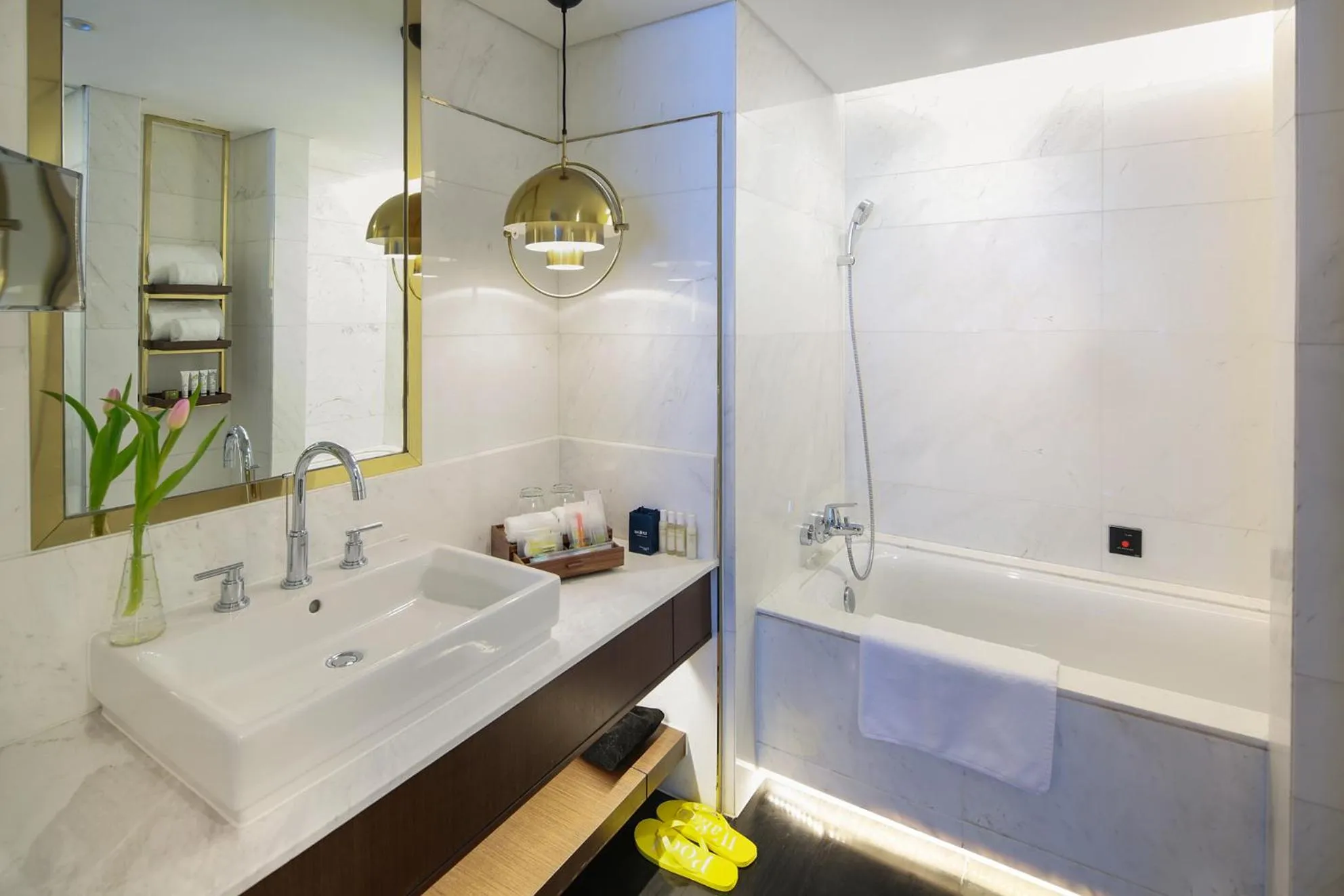 Golden Tulip Shanghai Hongqiao- A Louvre Hotel