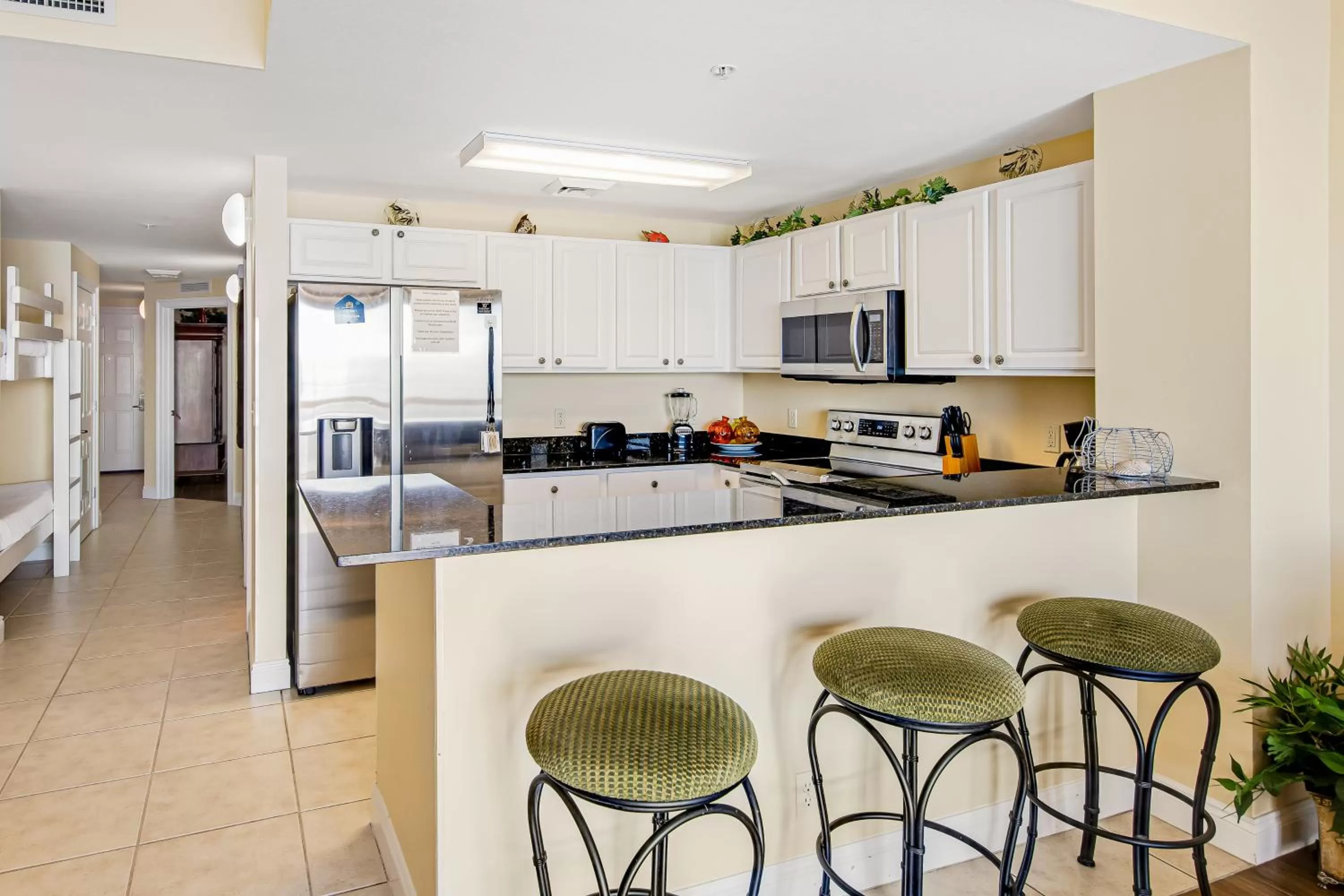 Kitchen/Kitchenette in Calypso 603W