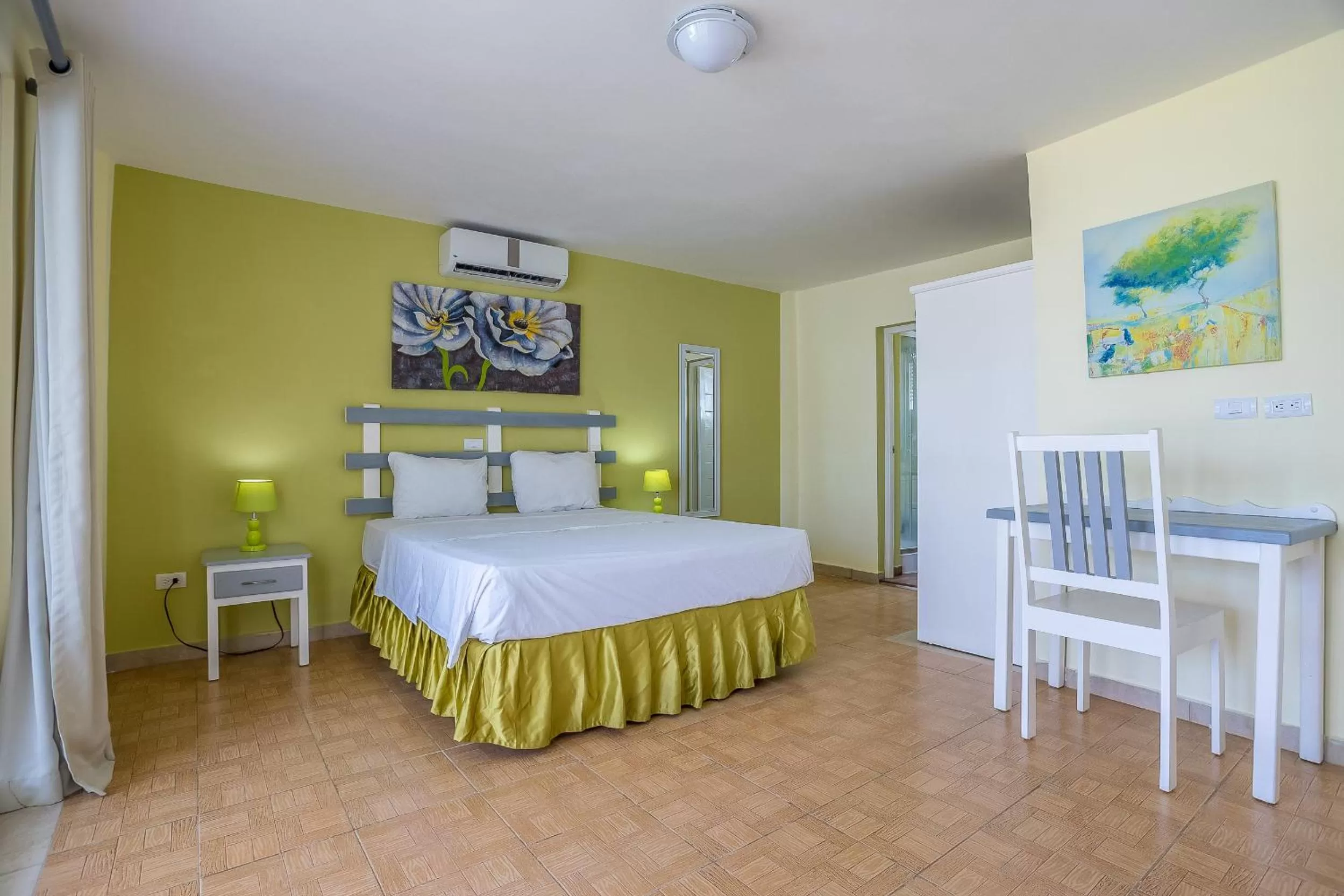 Swimming pool, Bed in Costarena Beach Hotel